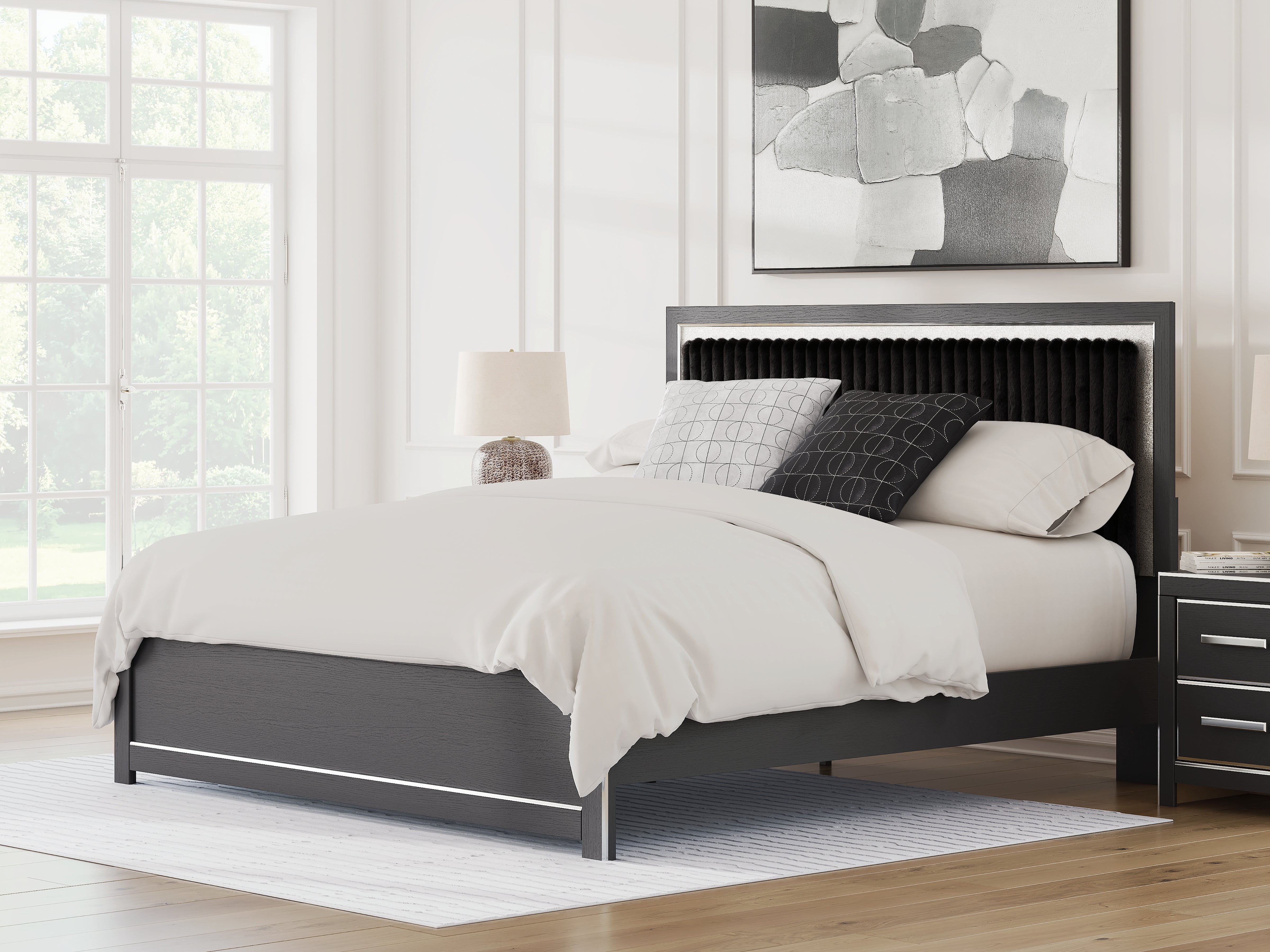Tampa Furniture Outlet Lutz - Ashley Furniture - Zuraleus Bedroom - King Upholstered Platform Bed / Black - PCB3380B10