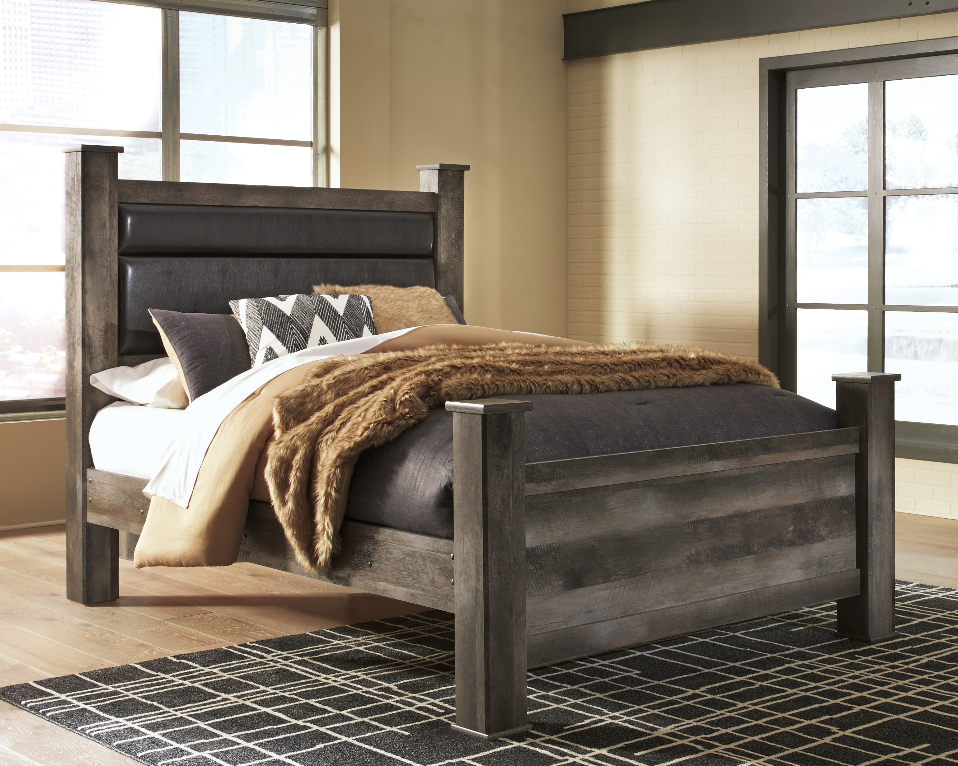 Tampa Furniture Outlet Lutz - Ashley Furniture - Wynnlow Bedroom - Queen Upholstered Poster Bed / Gray - B440B7