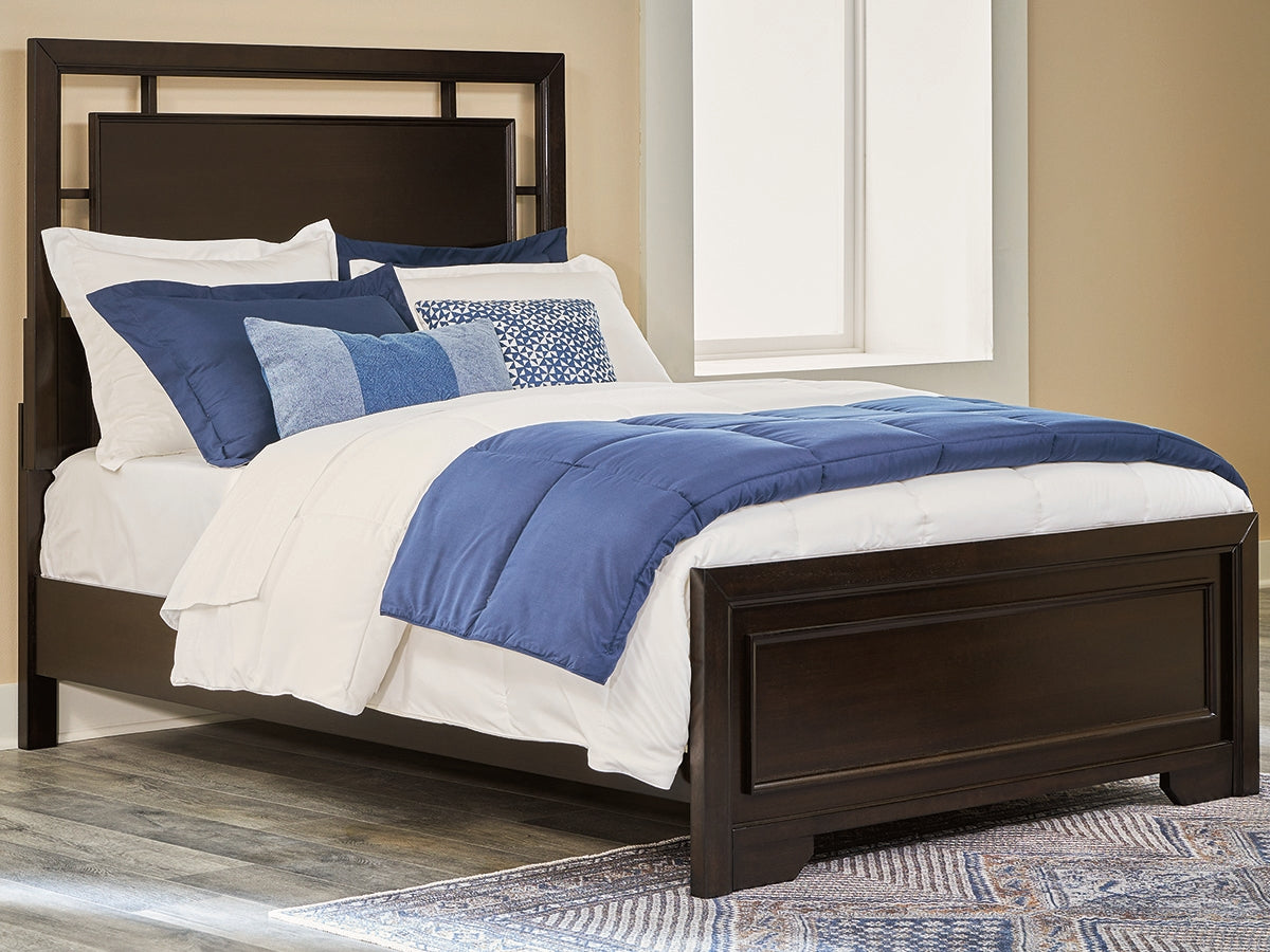 Tampa Furniture Outlet Lutz - Ashley Furniture - Covetown Bedroom - Full Panel Bed / Dark Brown - B441B4