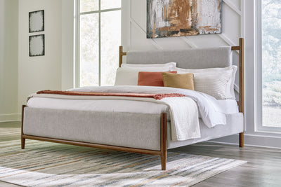 Tampa Furniture Outlet Lutz - Ashley Furniture - Lyncott Bedroom - King Upholstered Bed / Brown - B615B6