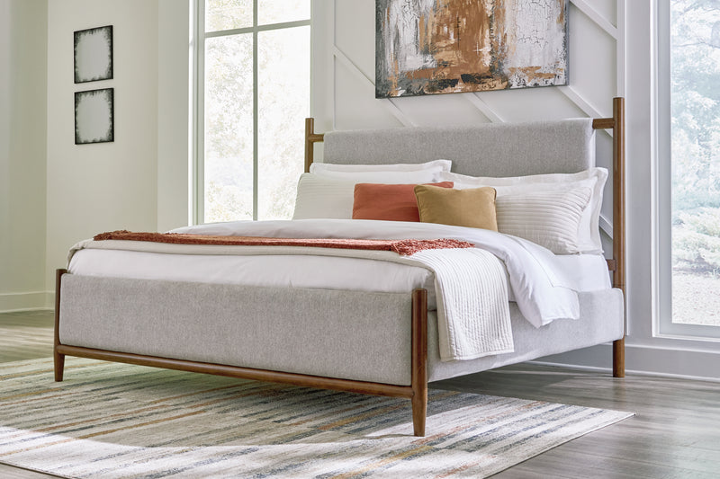 Tampa Furniture Outlet Lutz - Ashley Furniture - Lyncott Bedroom - King Upholstered Bed / Brown - B615B6