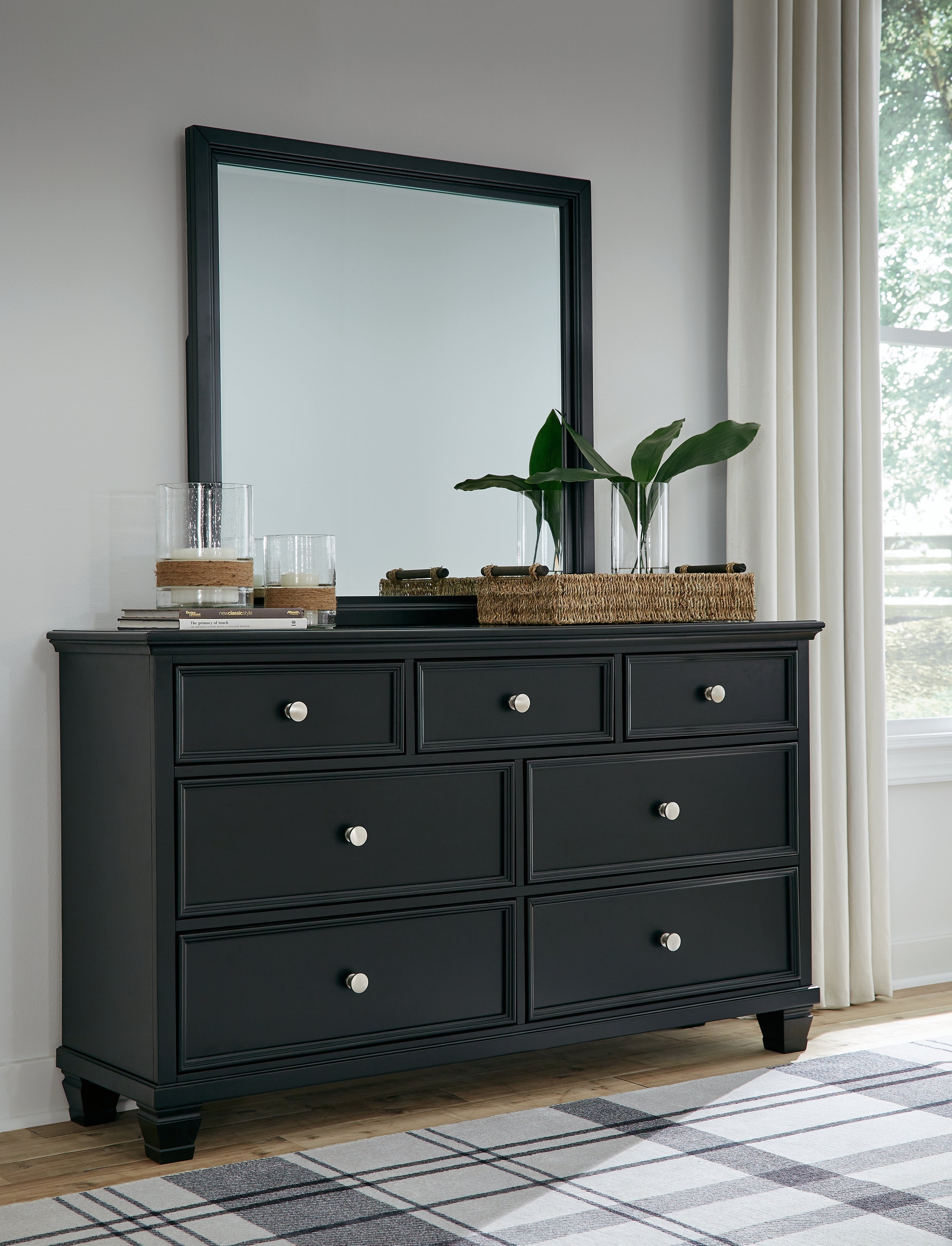 Tampa Furniture Outlet Lutz - Ashley Furniture - Lanolee Bedroom - Dresser and Mirror / Black - B687B1