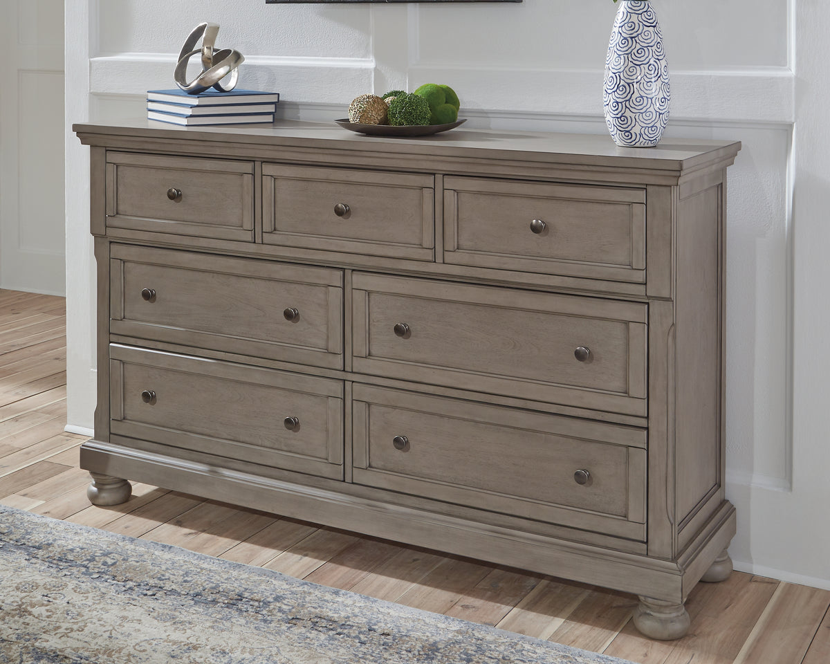 Tampa Furniture Outlet Lutz - Ashley Furniture - Lettner Bedroom - Dresser / Light Gray - B733-31