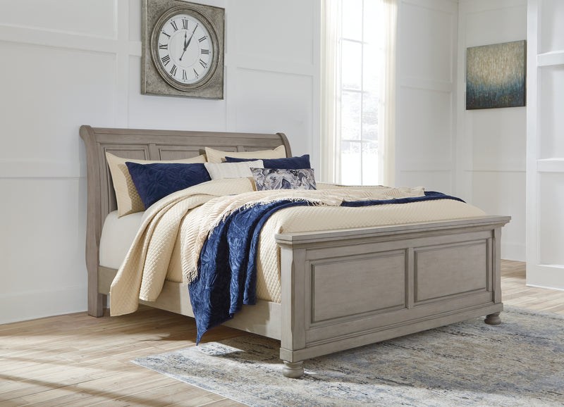 Tampa Furniture Outlet Lutz - Ashley Furniture - Lettner Bedroom - Queen Sleigh Bed / Light Gray - B733B32