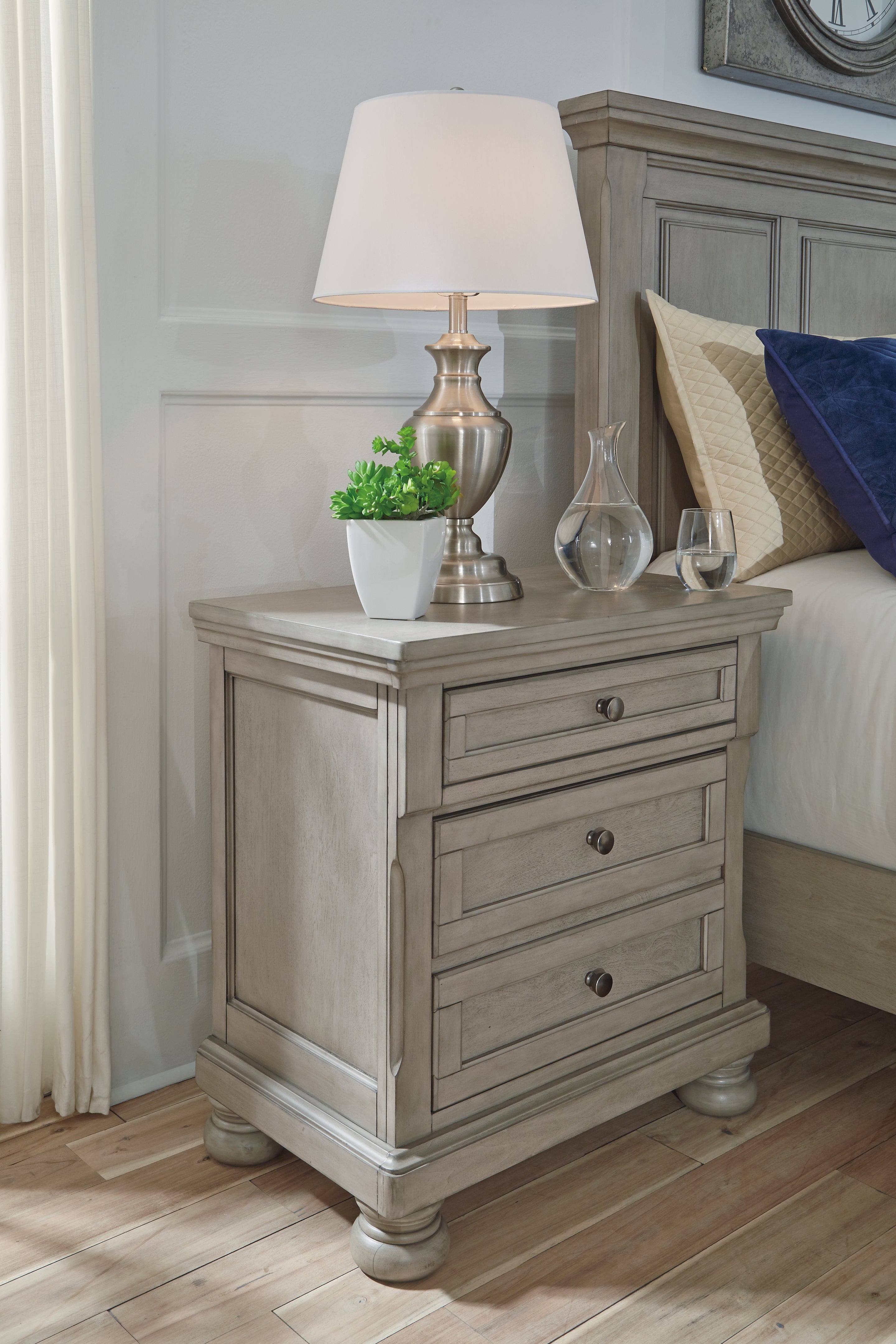 Tampa Furniture Outlet Lutz - Ashley Furniture - Lettner Bedroom - Two Drawer Night Stand / Light Gray - B733-92