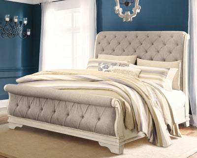 Tampa Furniture Outlet Lutz - Ashley Furniture - Realyn Bedroom - Queen Sleigh Bed / Chipped White - B743B4