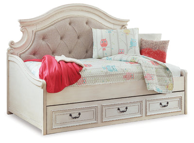 Realyn Bedroom