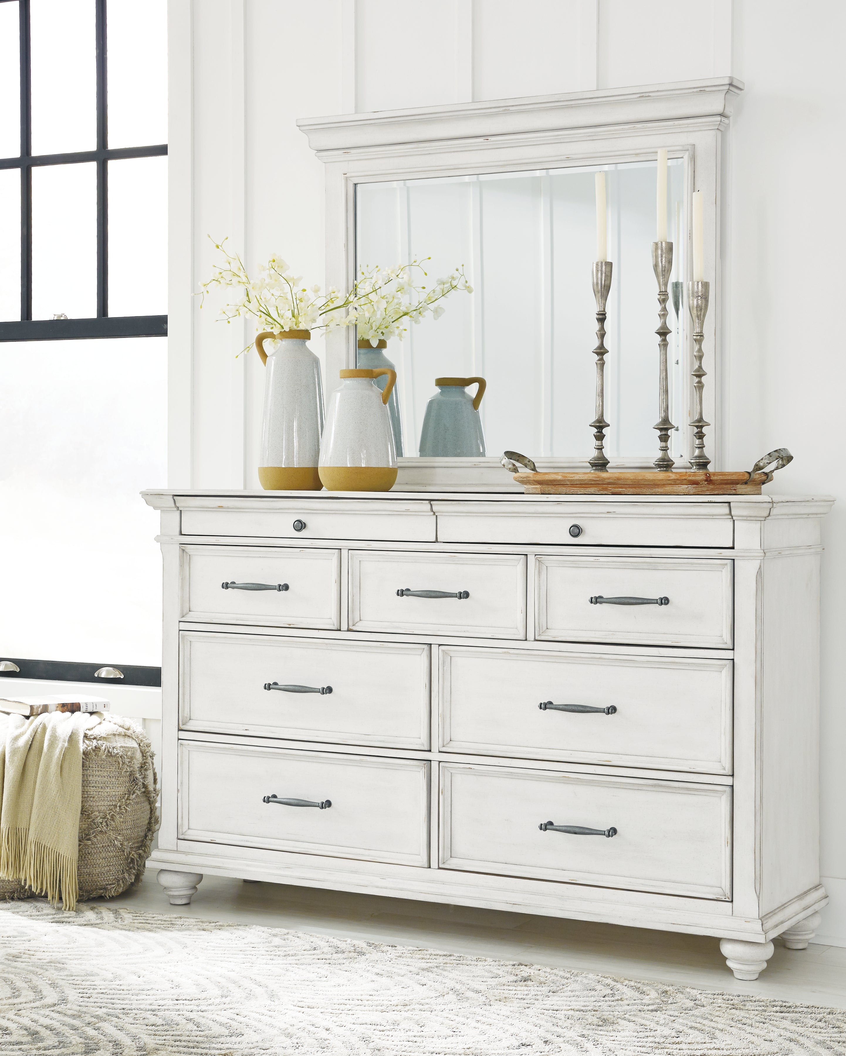 Tampa Furniture Outlet Lutz - Ashley Furniture - Kanwyn Bedroom - Dresser and Mirror / Whitewash - B777B1