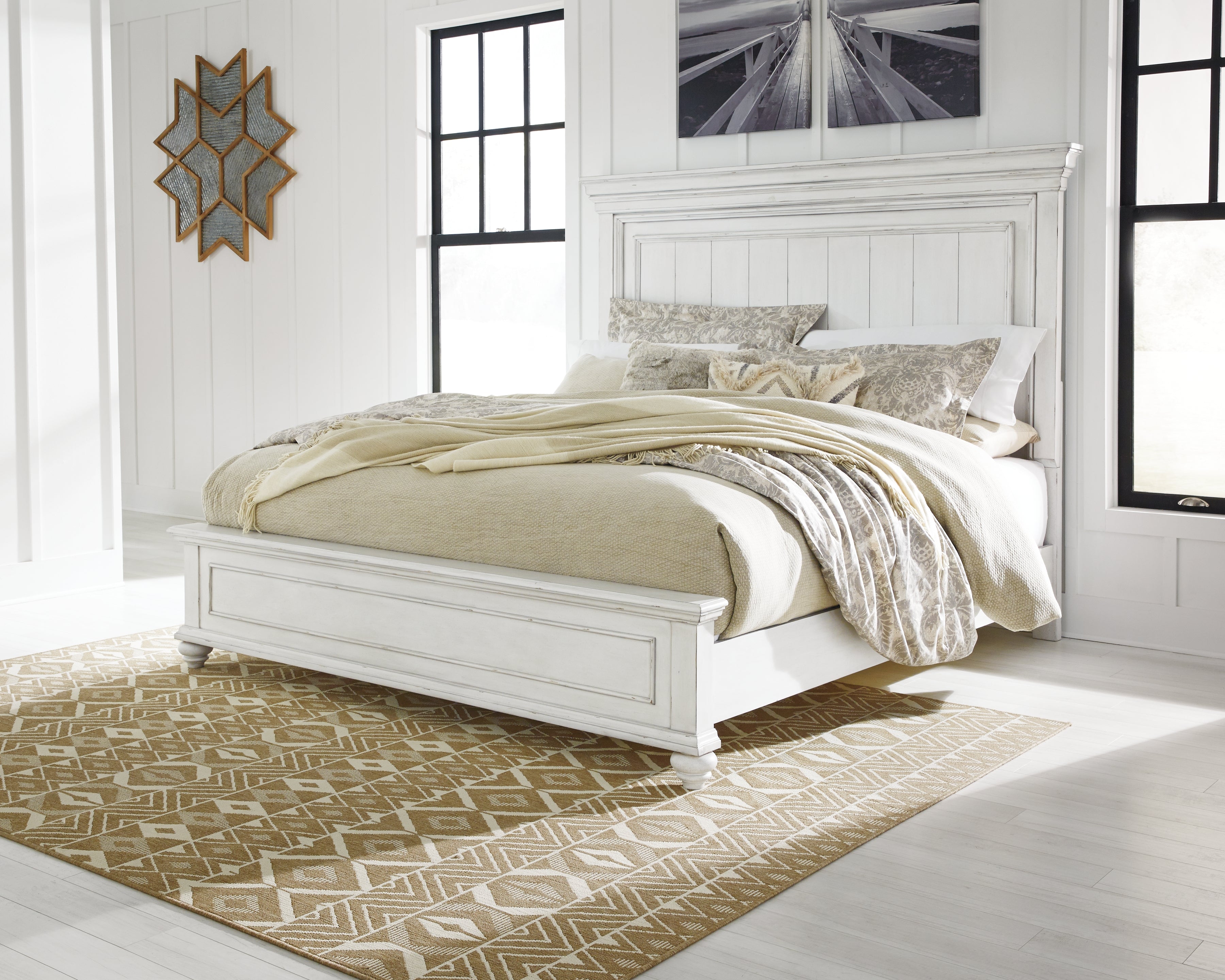 Tampa Furniture Outlet Lutz - Ashley Furniture - Kanwyn Bedroom - King Panel Bed / Whitewash - B777B8