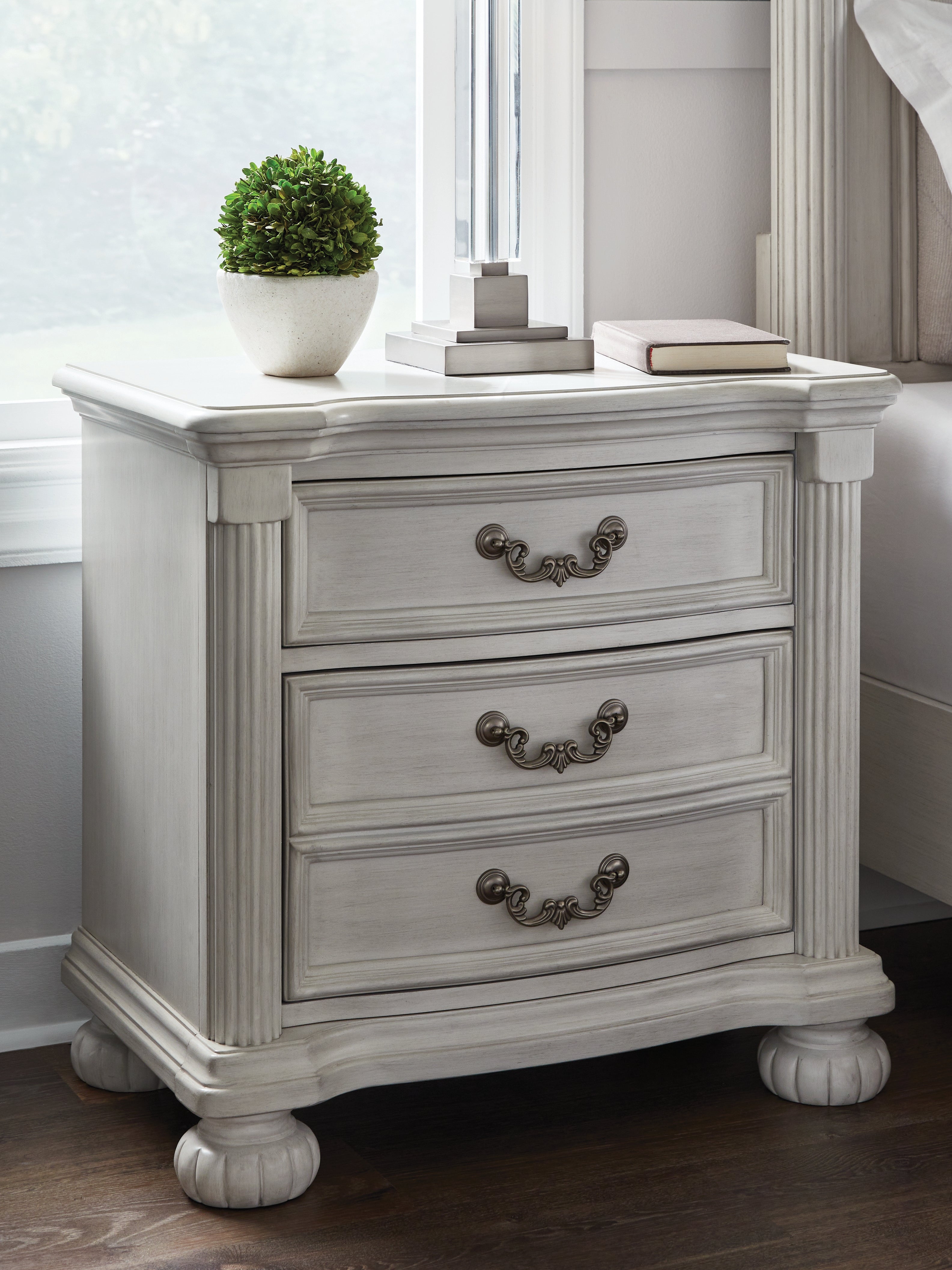 Tampa Furniture Outlet Lutz - Ashley Furniture - Montelaine Bedroom - Three Drawer Night Stand / Antique White - B795-93