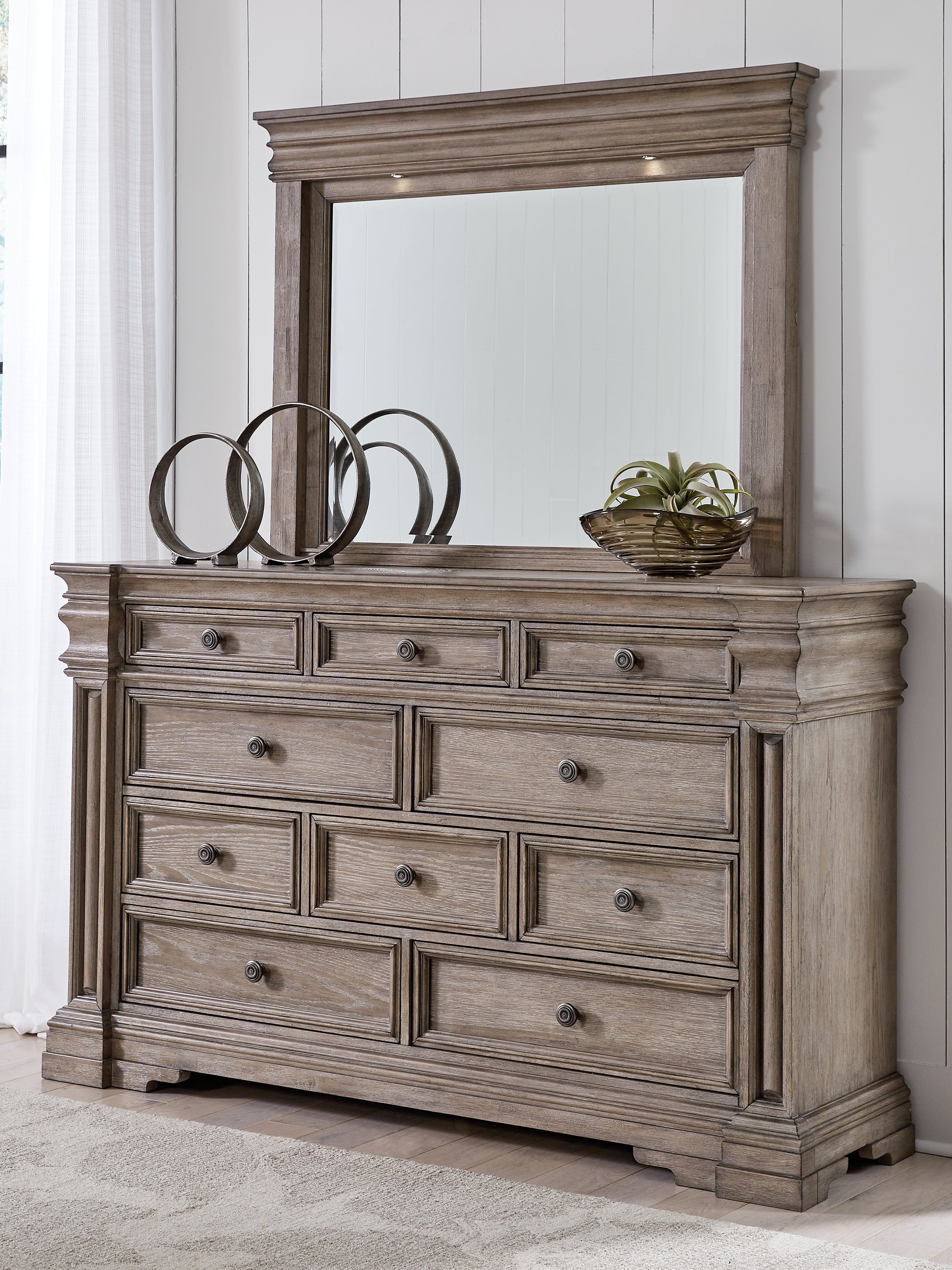 Tampa Furniture Outlet Lutz - Ashley Furniture - Blairhurst Bedroom - Dresser and Mirror / Light Grayish Brown - B916B1