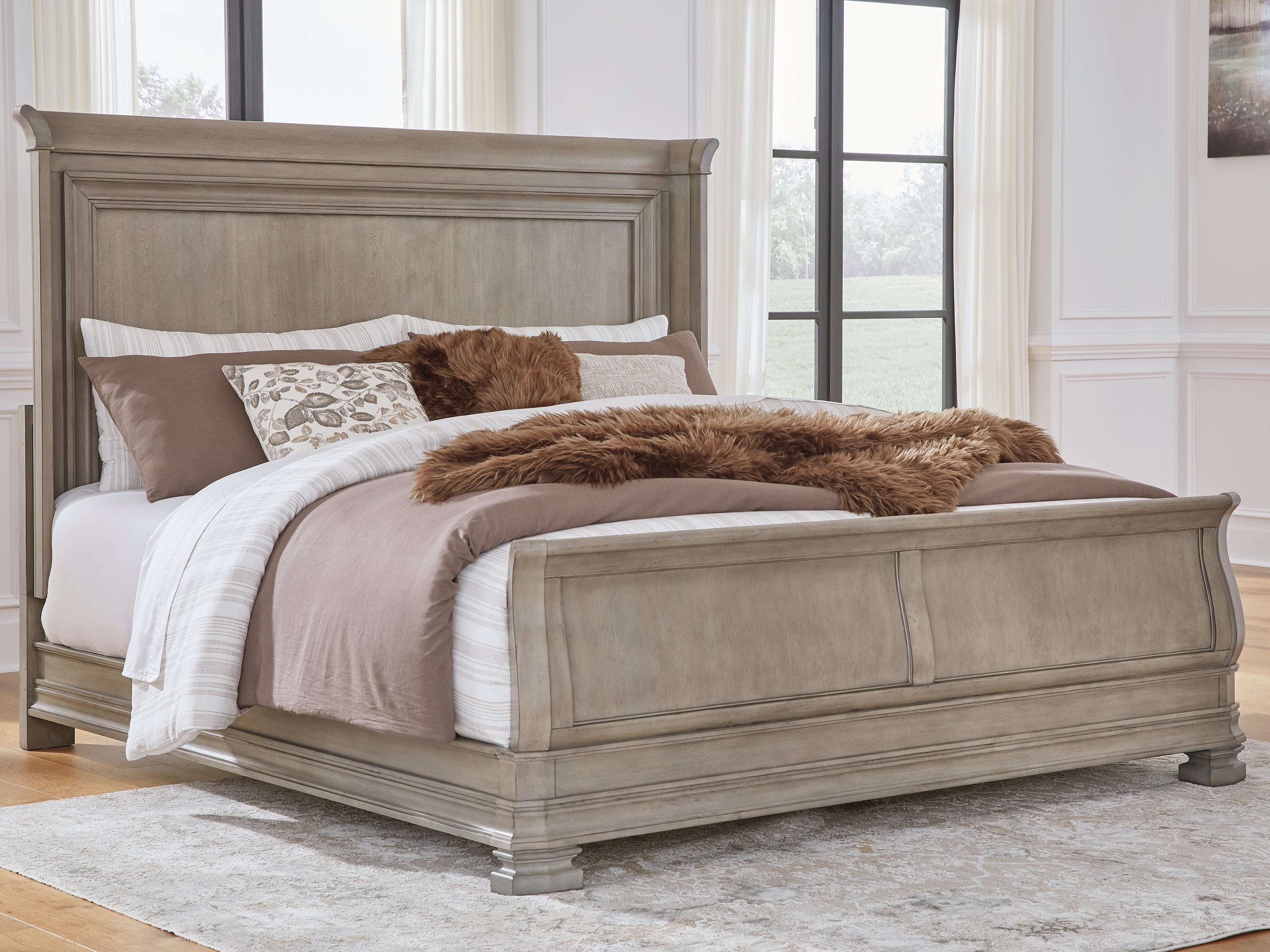 Tampa Furniture Outlet Lutz - Ashley Furniture - Lexorne Bedroom - King Sleigh Bed / Gray - B924B4