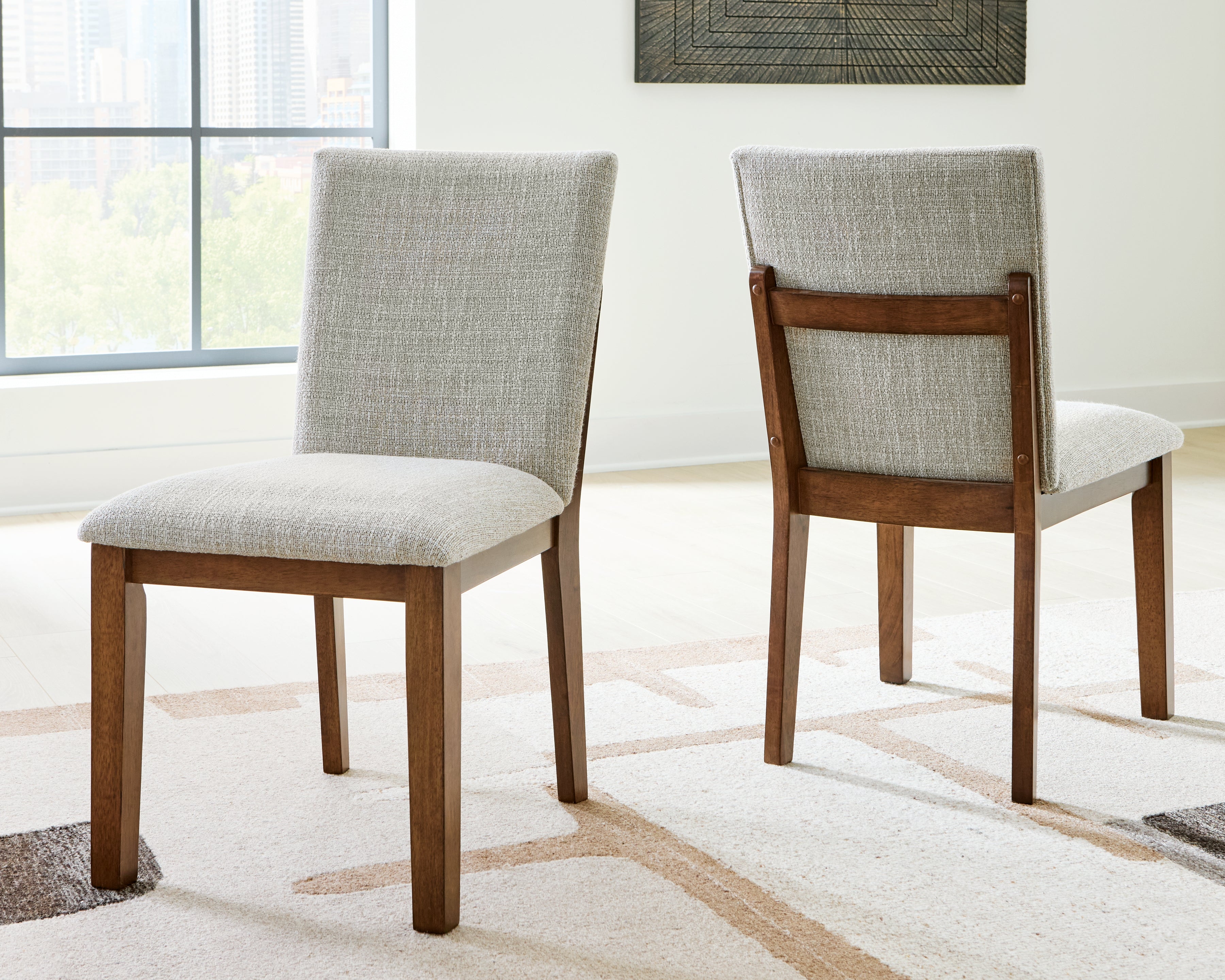 Tampa Furniture Outlet Lutz - Ashley Furniture - Kraeburn Dining Room - Dining Chair (Set of 2) / Brown - D496-01X2