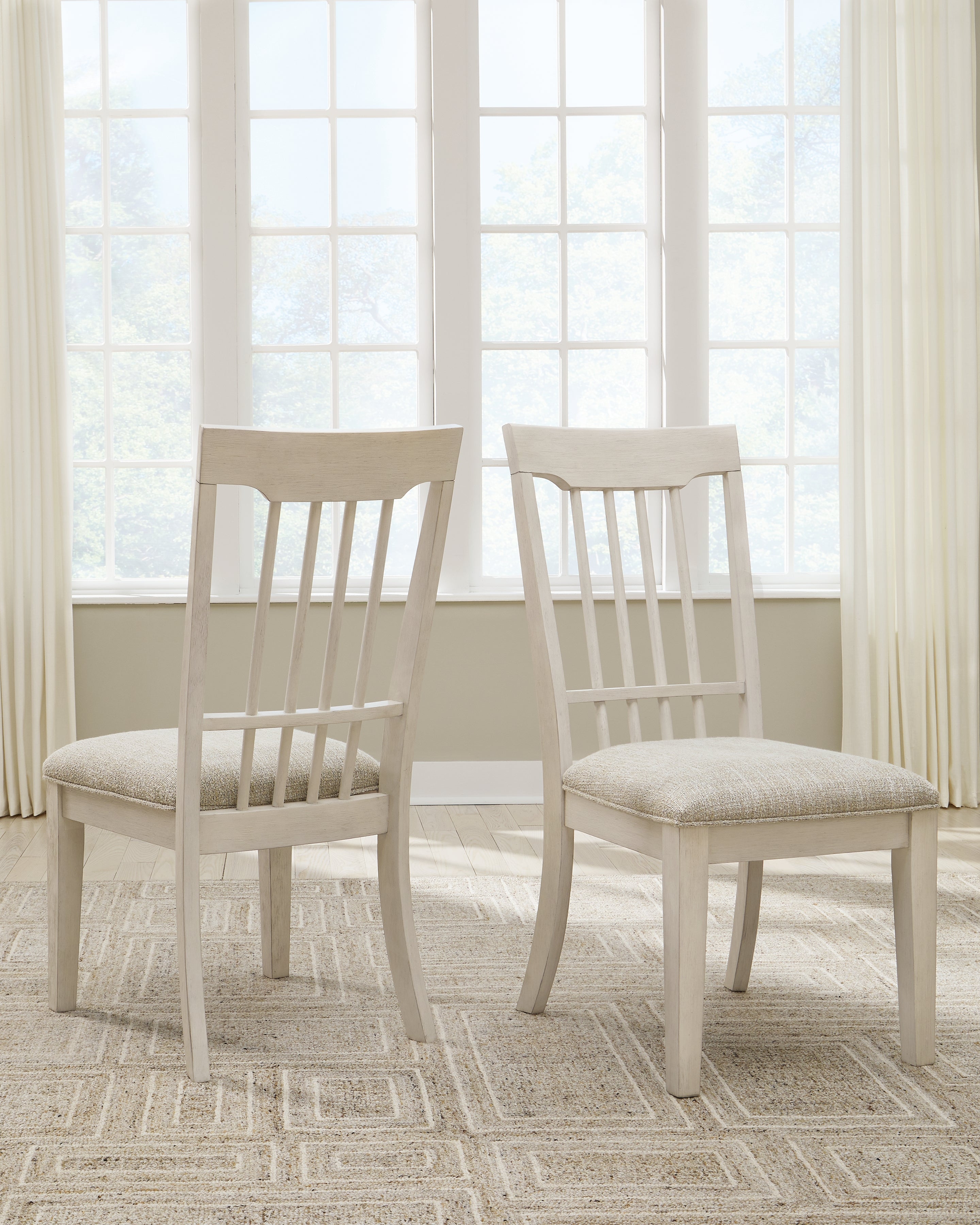 Tampa Furniture Outlet Lutz - Ashley Furniture - Shaybrock Dining Room - Dining Chair (Set of 2) / Multi - D683-02X2