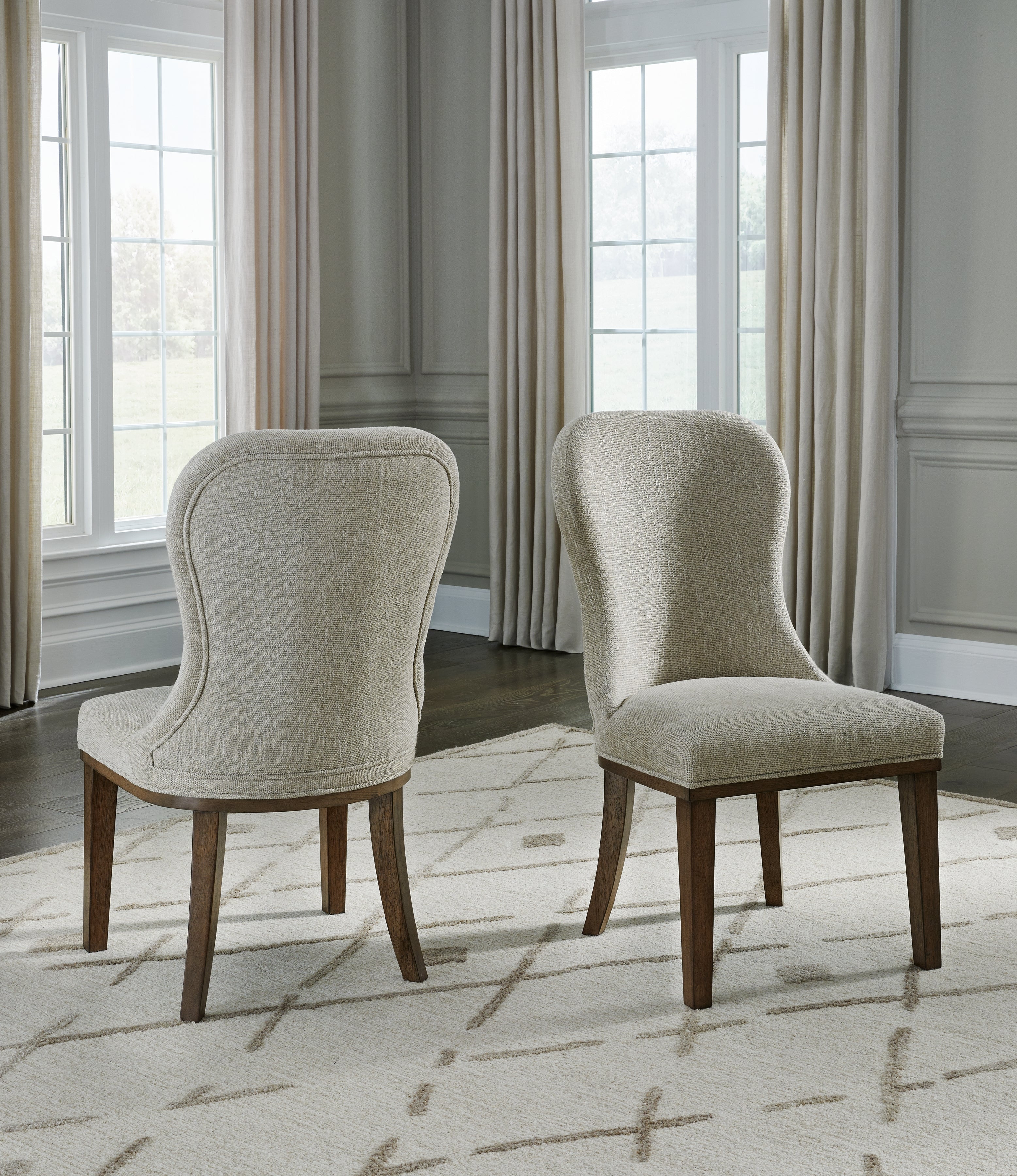 Tampa Furniture Outlet Lutz - Ashley Furniture - Sturlayne Dining Room - Dining Chair (Set of 2) / Brown - D787-02X2
