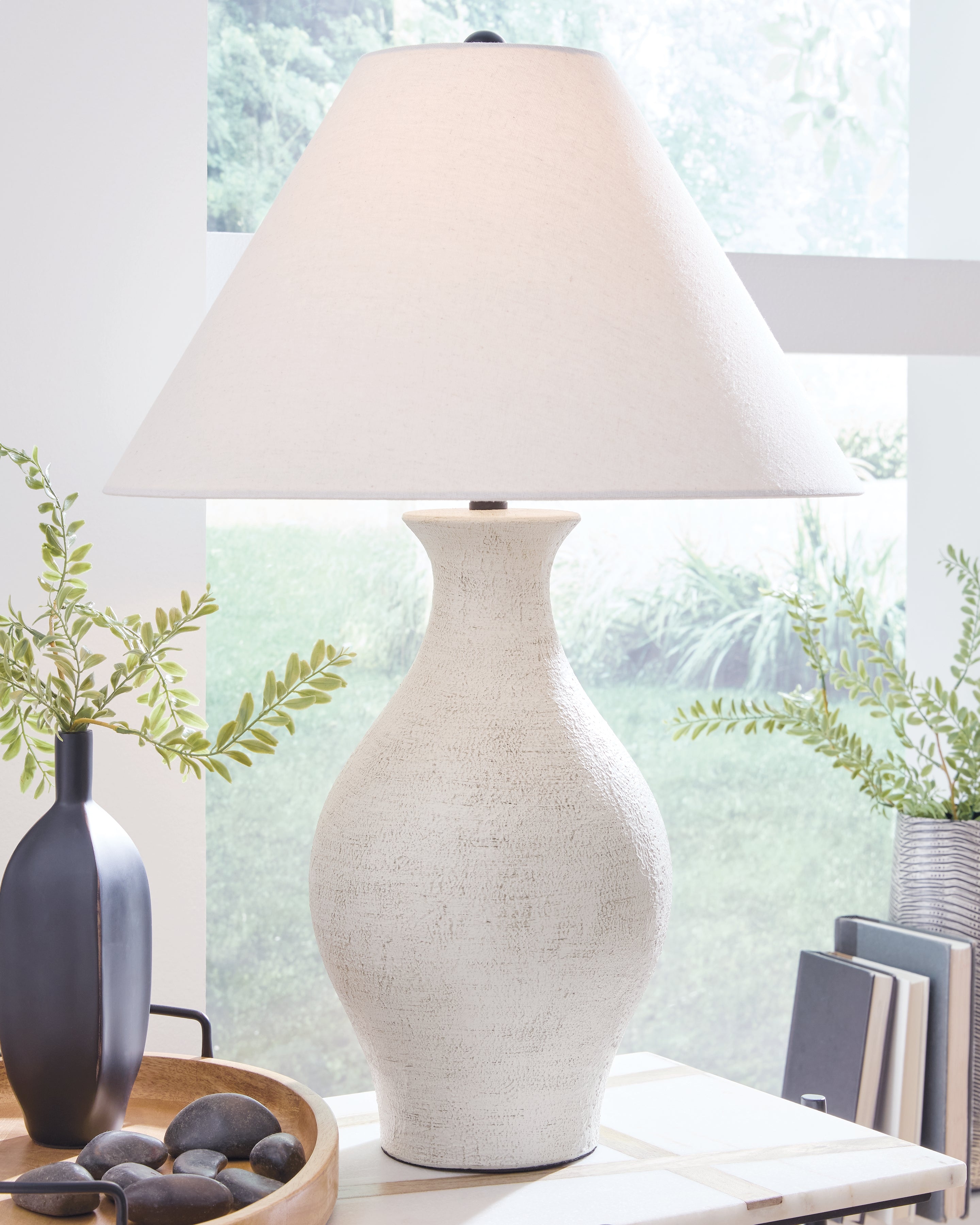 Tampa Furniture Outlet Lutz - Ashley Furniture - Ashbend Lighting - Ceramic Table Lamp (1/CN) - L100884