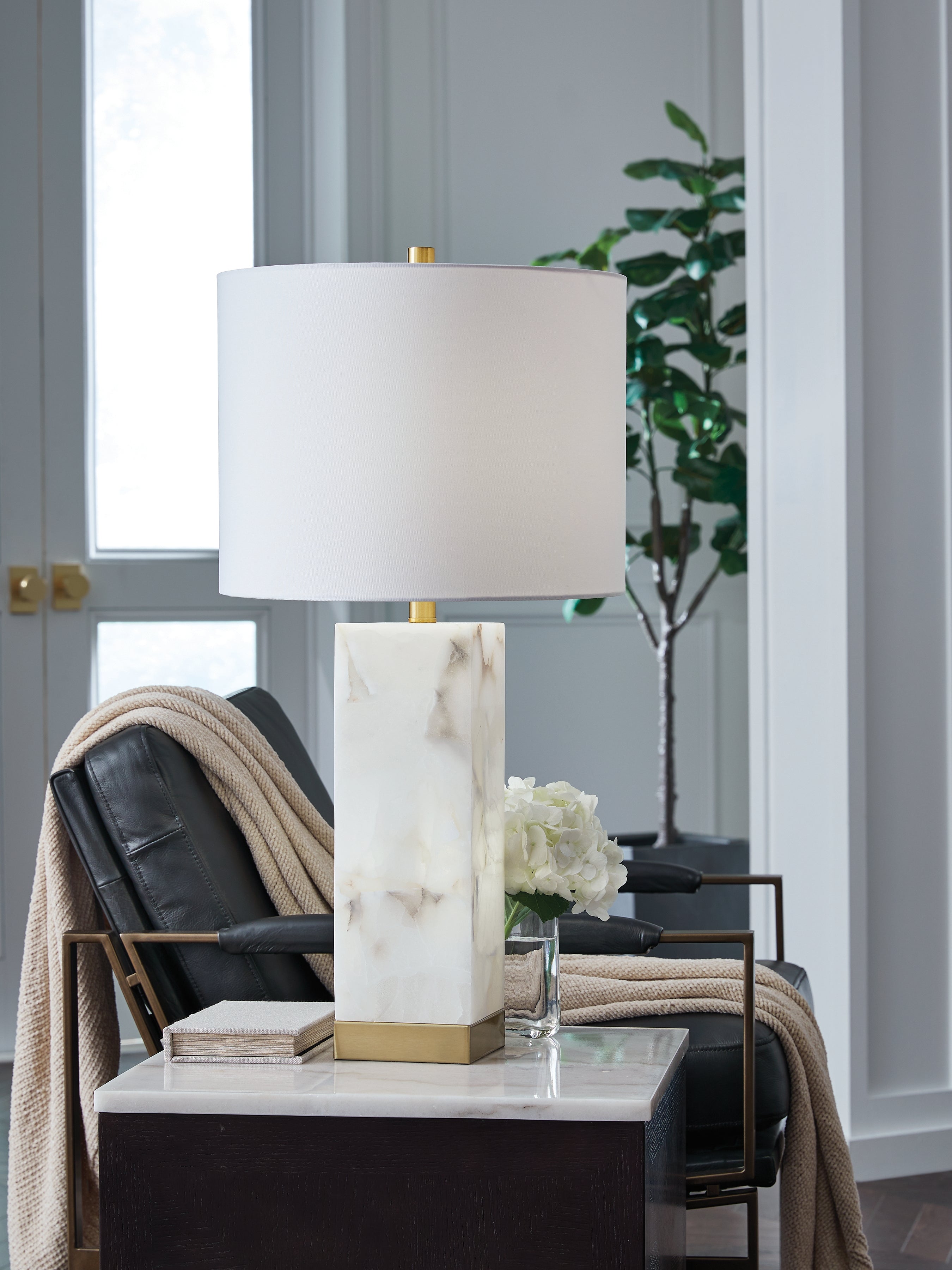 Tampa Furniture Outlet Lutz - Ashley Furniture - Linderfield Lighting - Alabaster Table Lamp (1/CN) / White/Gold Finish - L429094