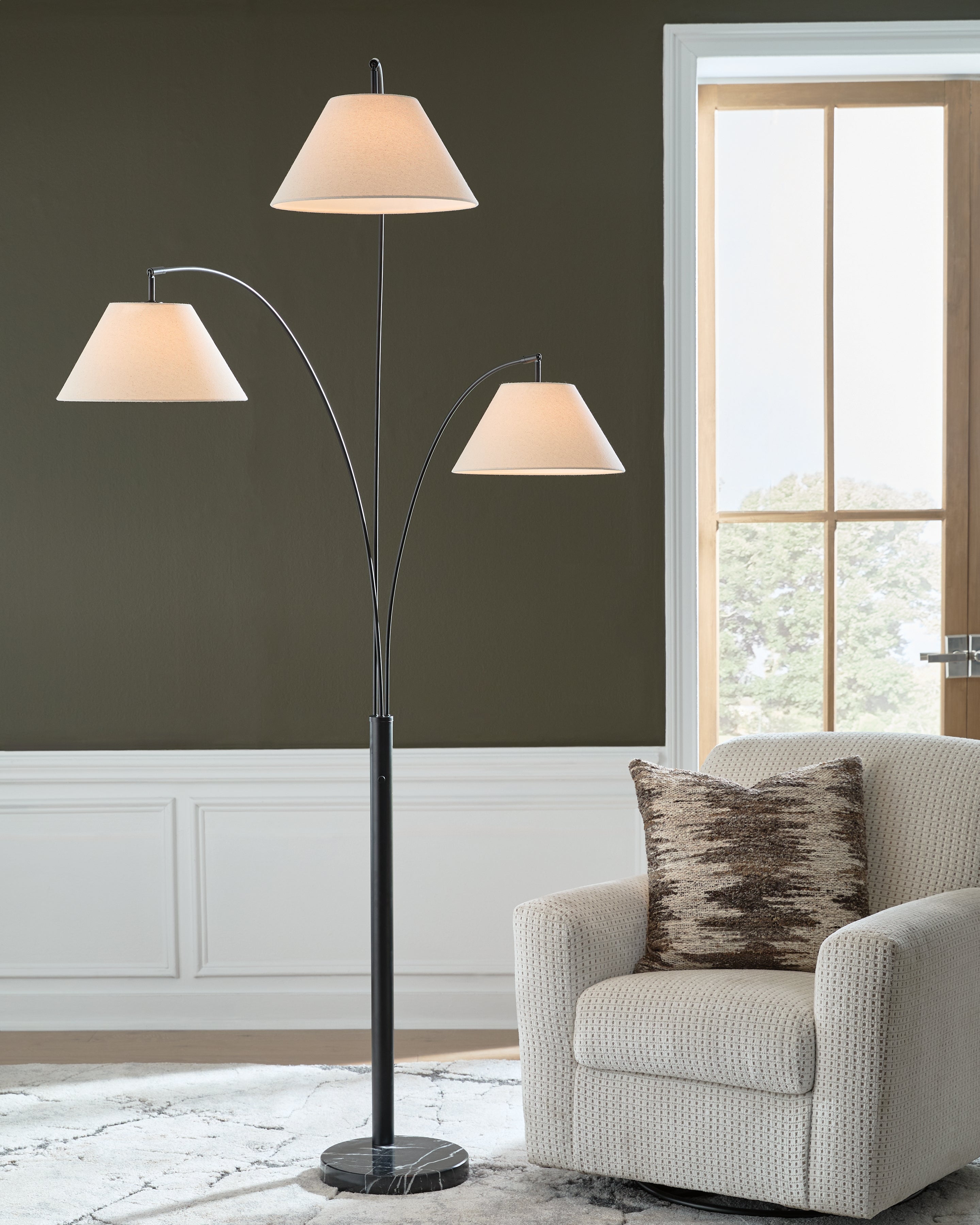 Tampa Furniture Outlet Lutz - Ashley Furniture - Gibbswellner Lighting - Metal Arc Lamp (1/CN) - L725159