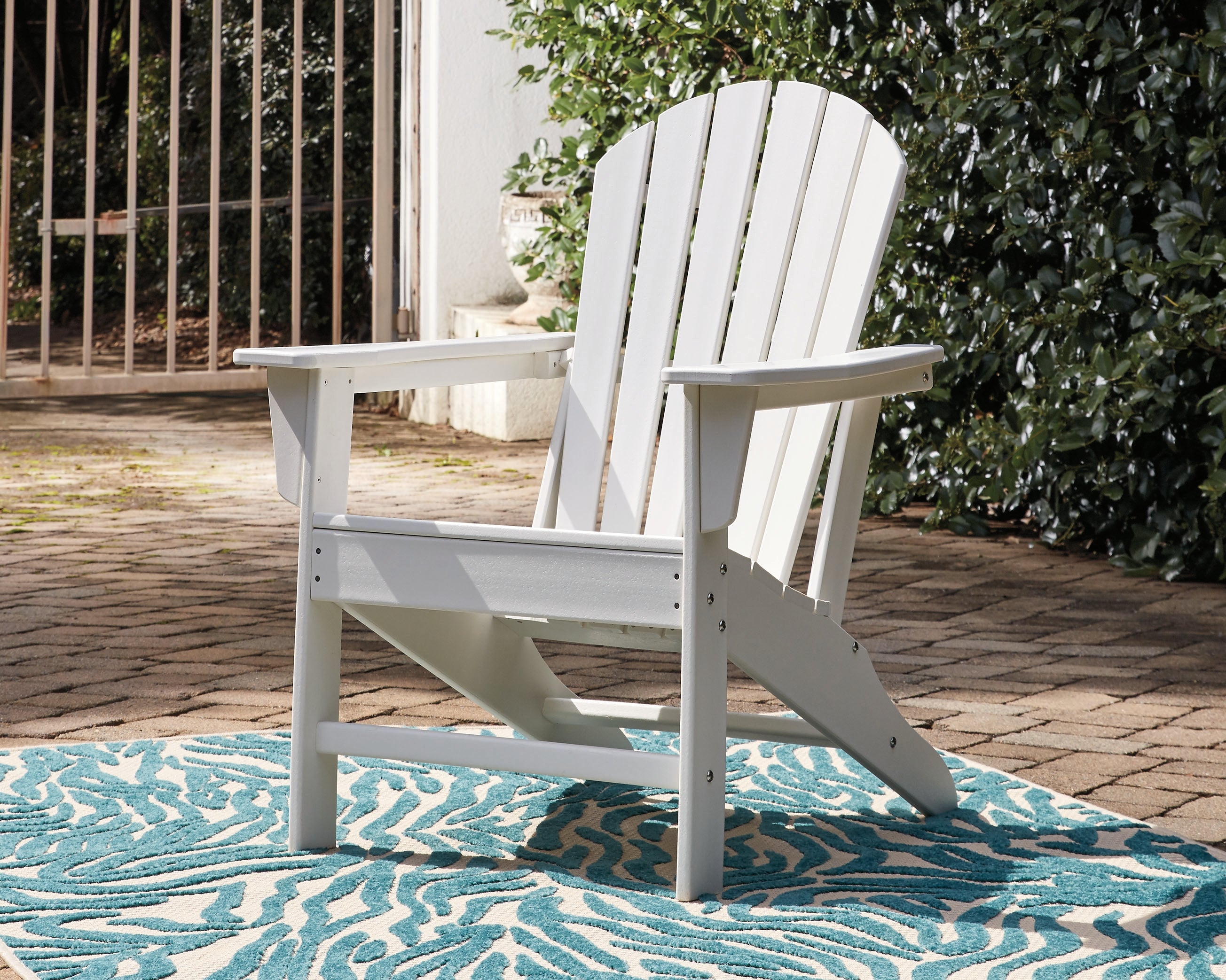 Tampa Furniture Outlet Lutz - Ashley Furniture - Sundown Treasure Outdoor - Adirondack Chair / White - P011-898