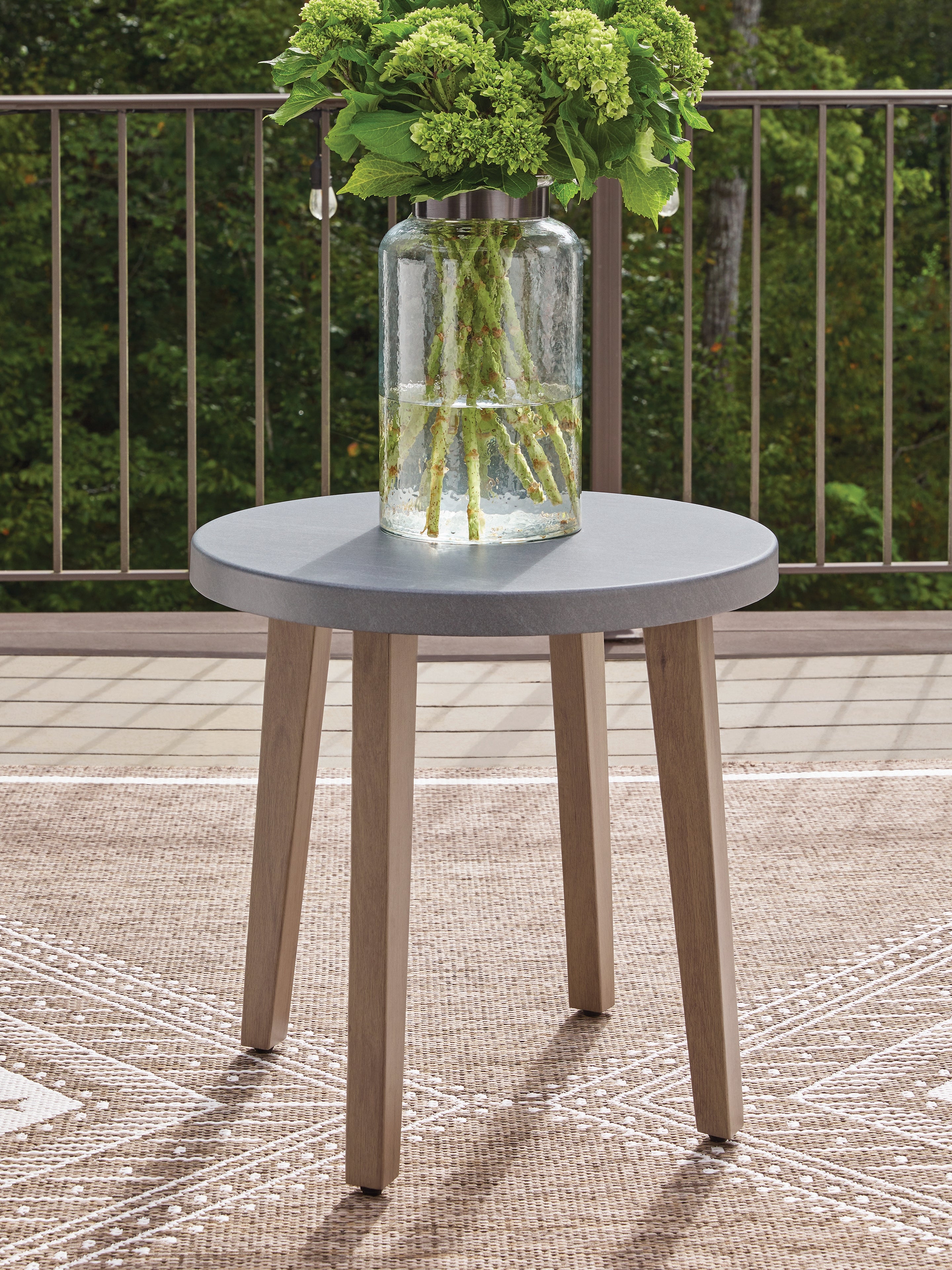 Tampa Furniture Outlet Lutz - Ashley Furniture - Harmony Headlands Outdoor - Round End Table / Natural/Gray - PCP428-706