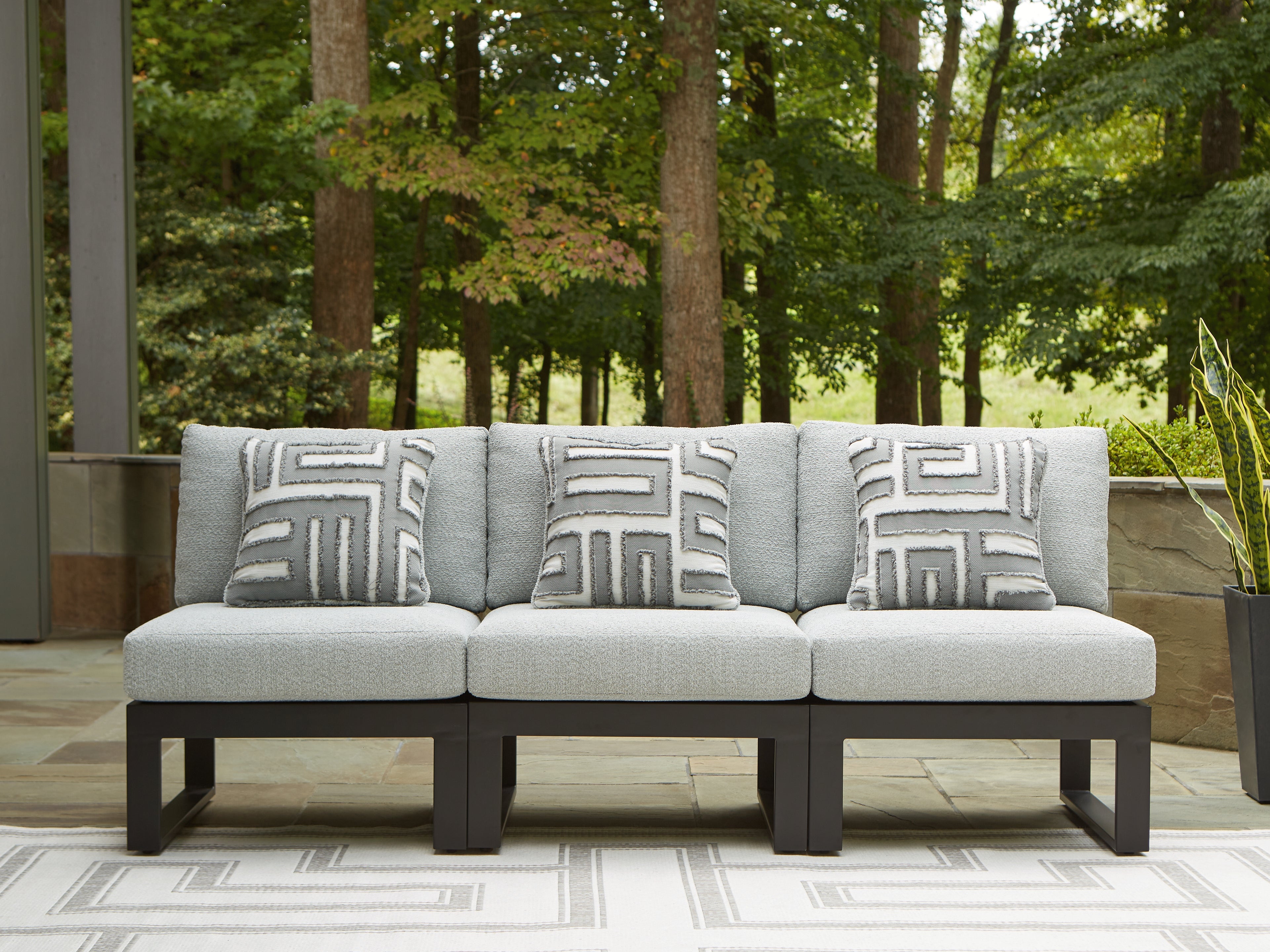 Tampa Furniture Outlet Lutz - Ashley Furniture - Beachloft Outdoor - 3-Piece Outdoor Sectional / Black/Gray - P490P6