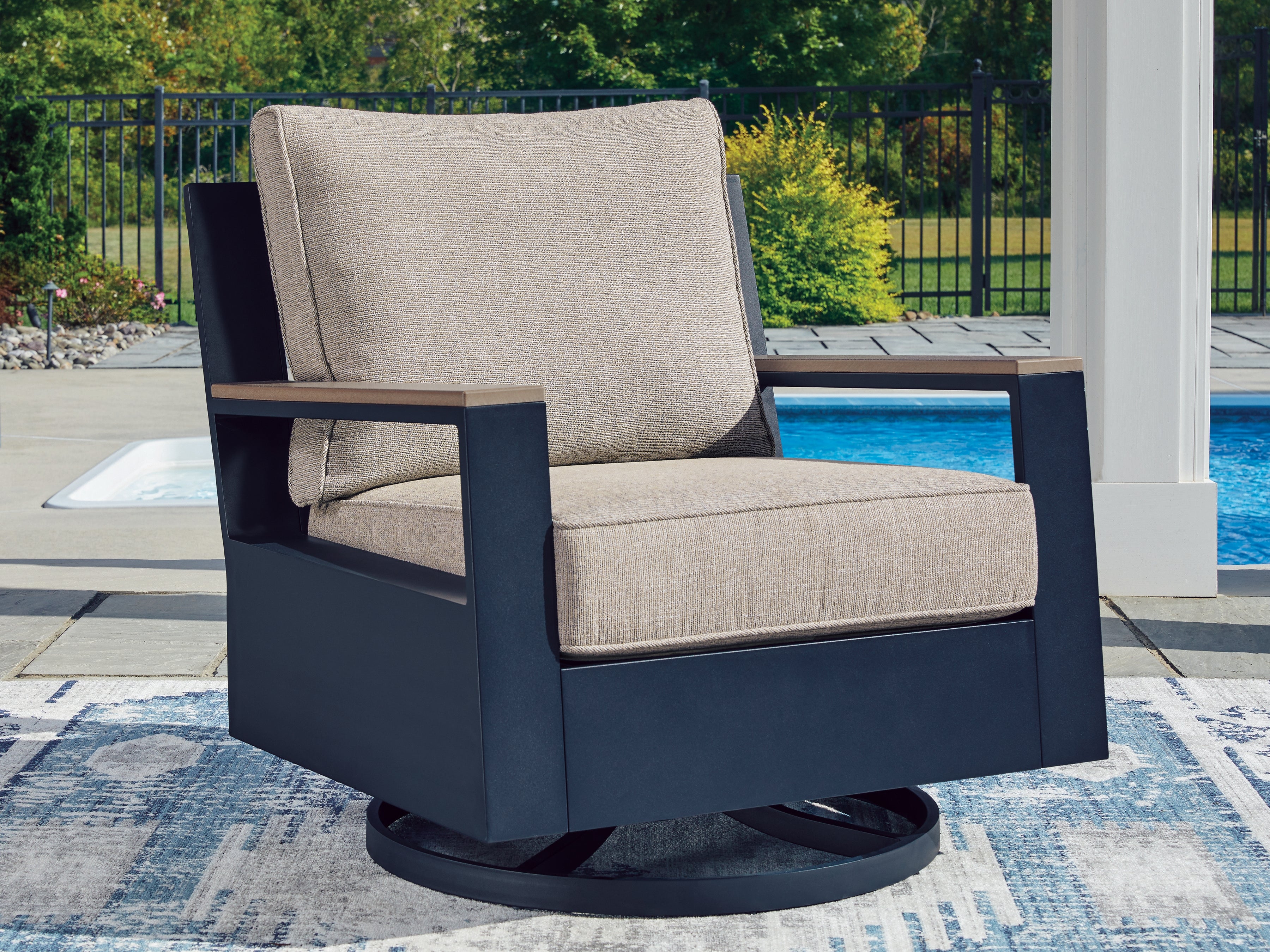 Tampa Furniture Outlet Lutz - Ashley Furniture - East Beach Outdoor - Swivel Glider Chair w/Cushion / Navy Blue/Driftwood - PCP587-821