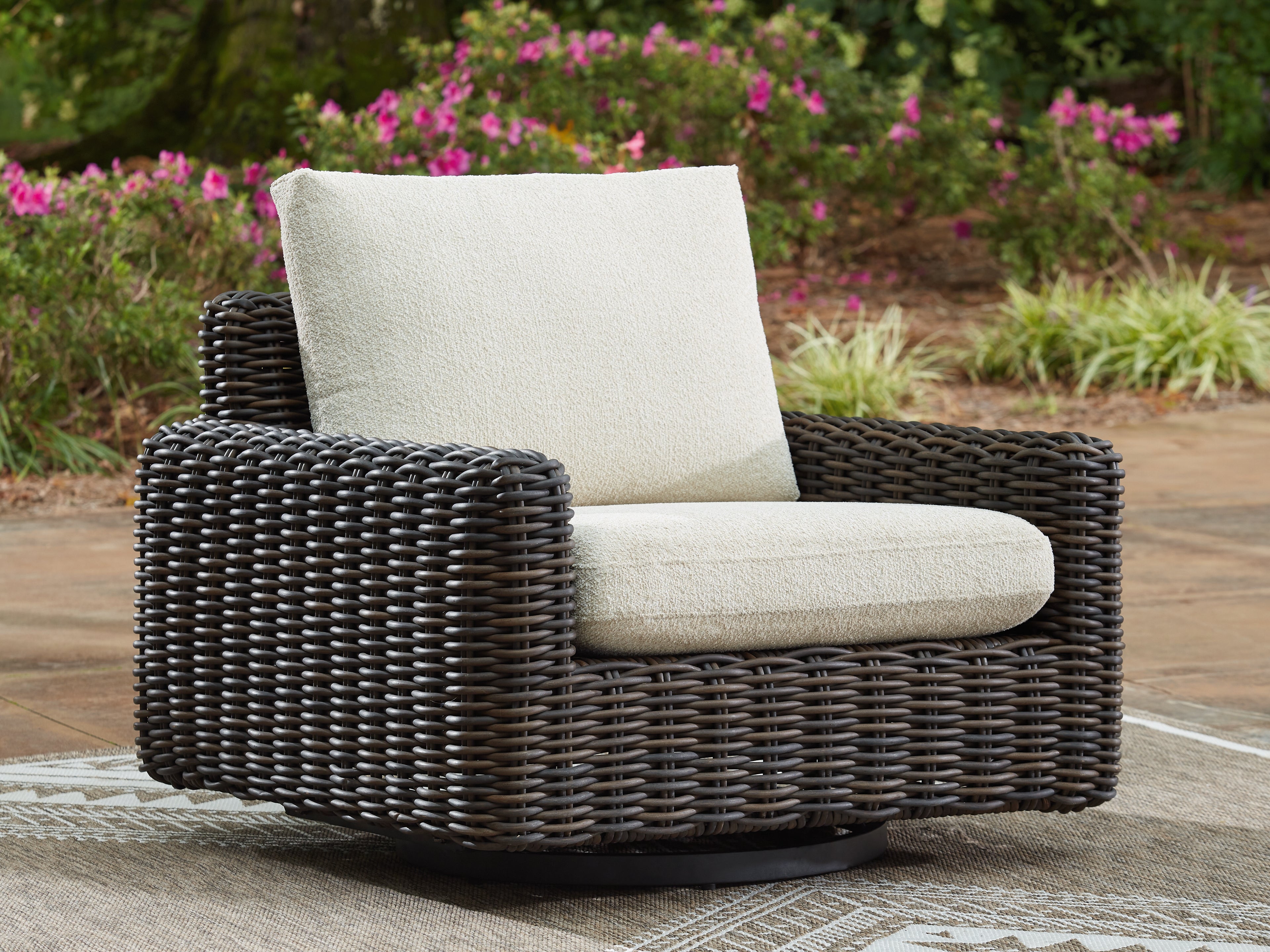 Tampa Furniture Outlet Lutz - Ashley Furniture - Kimora Outdoor - Swivel Glider Lounge w/Cushion / Beige/Dark Brown - P711-821