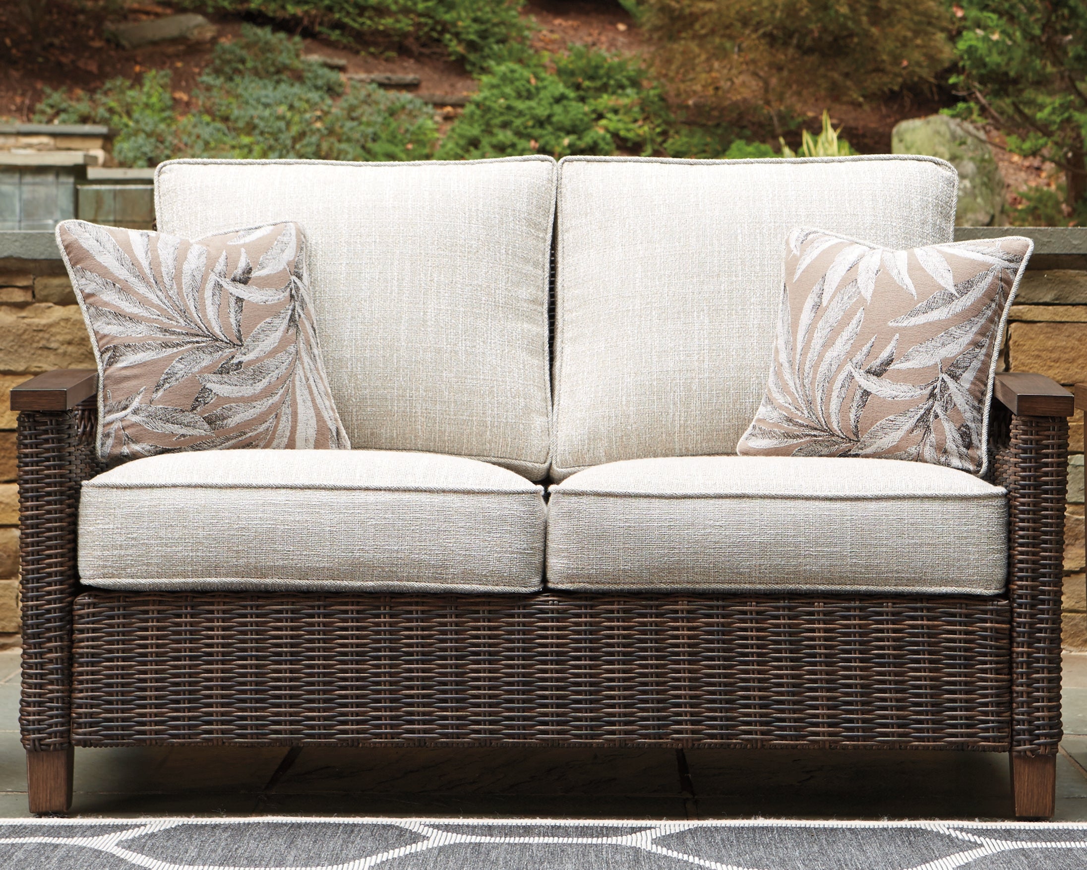 Tampa Furniture Outlet Lutz - Ashley Furniture - Paradise Trail Outdoor - Loveseat w/Cushion / Medium Brown - P750-835
