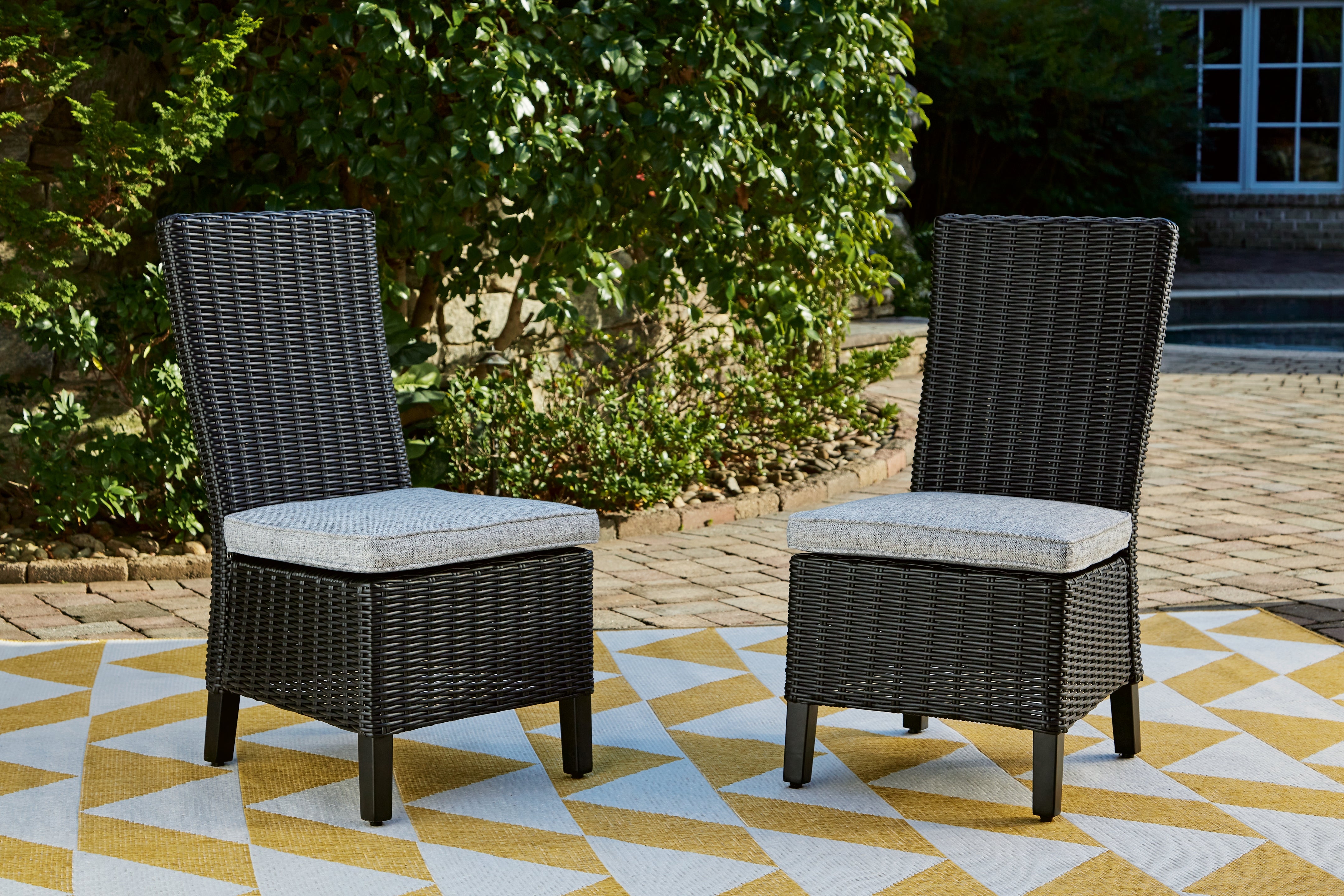 Tampa Furniture Outlet Lutz - Ashley Furniture - Beachcroft Outdoor - Side Chair with Cushion (Set of 2) / Black/Light Gray - P792-601