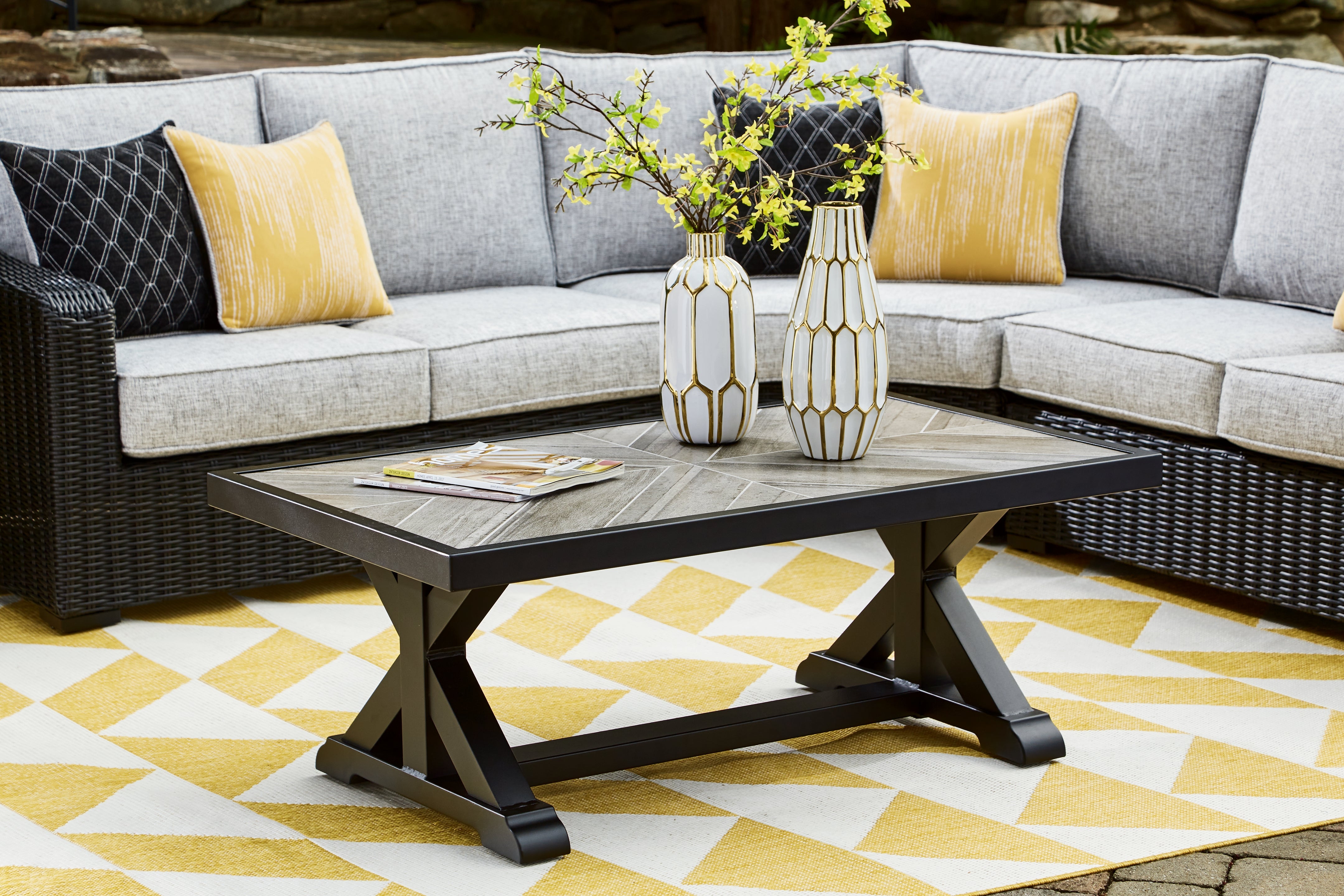 Tampa Furniture Outlet Lutz - Ashley Furniture - Beachcroft Outdoor - Rectangular Cocktail Table / Black/Light Gray - P792-701