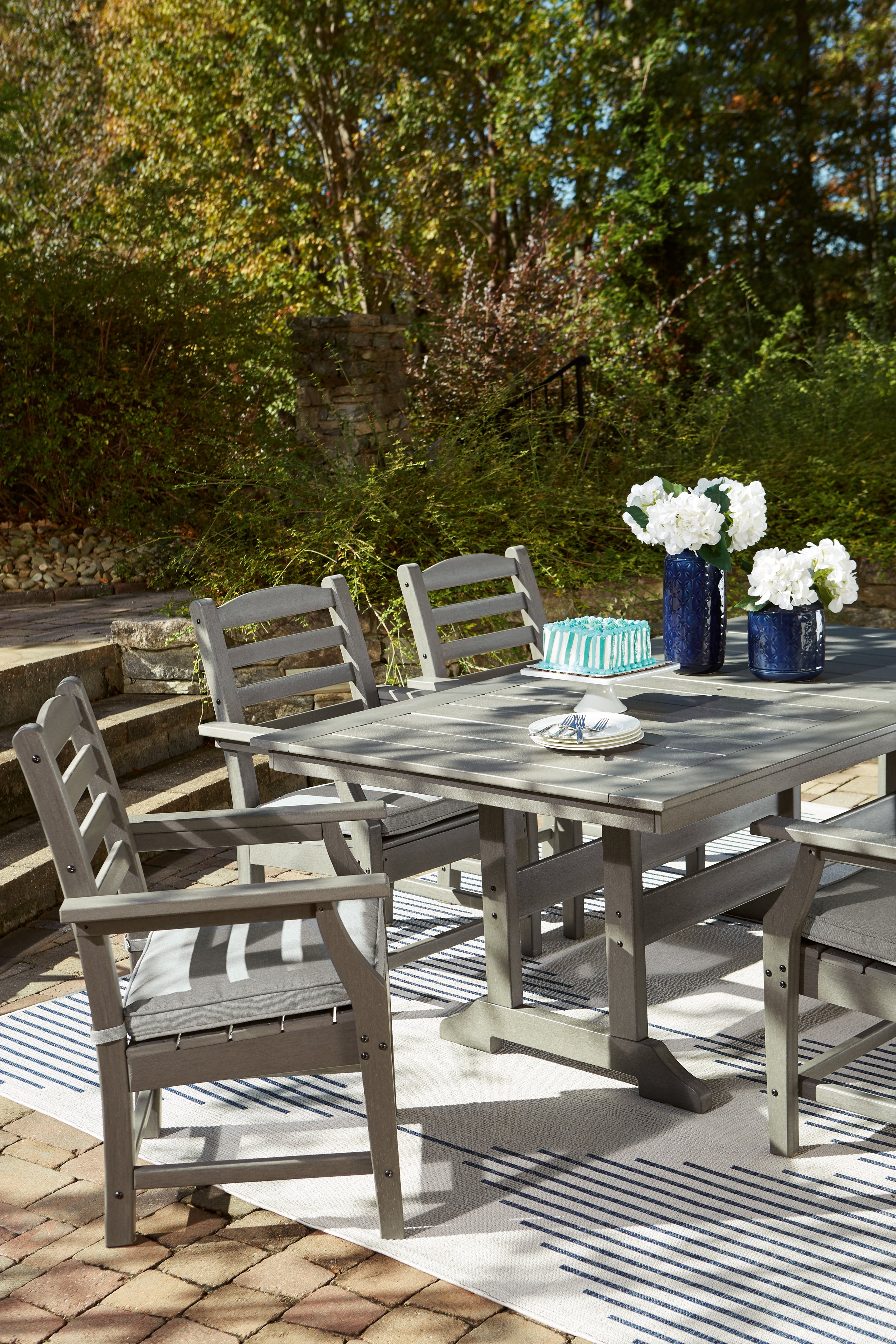 Tampa Furniture Outlet Lutz - Ashley Furniture - Visola Outdoor - RECT Dining Table w/UMB OPT / Gray - P802-625