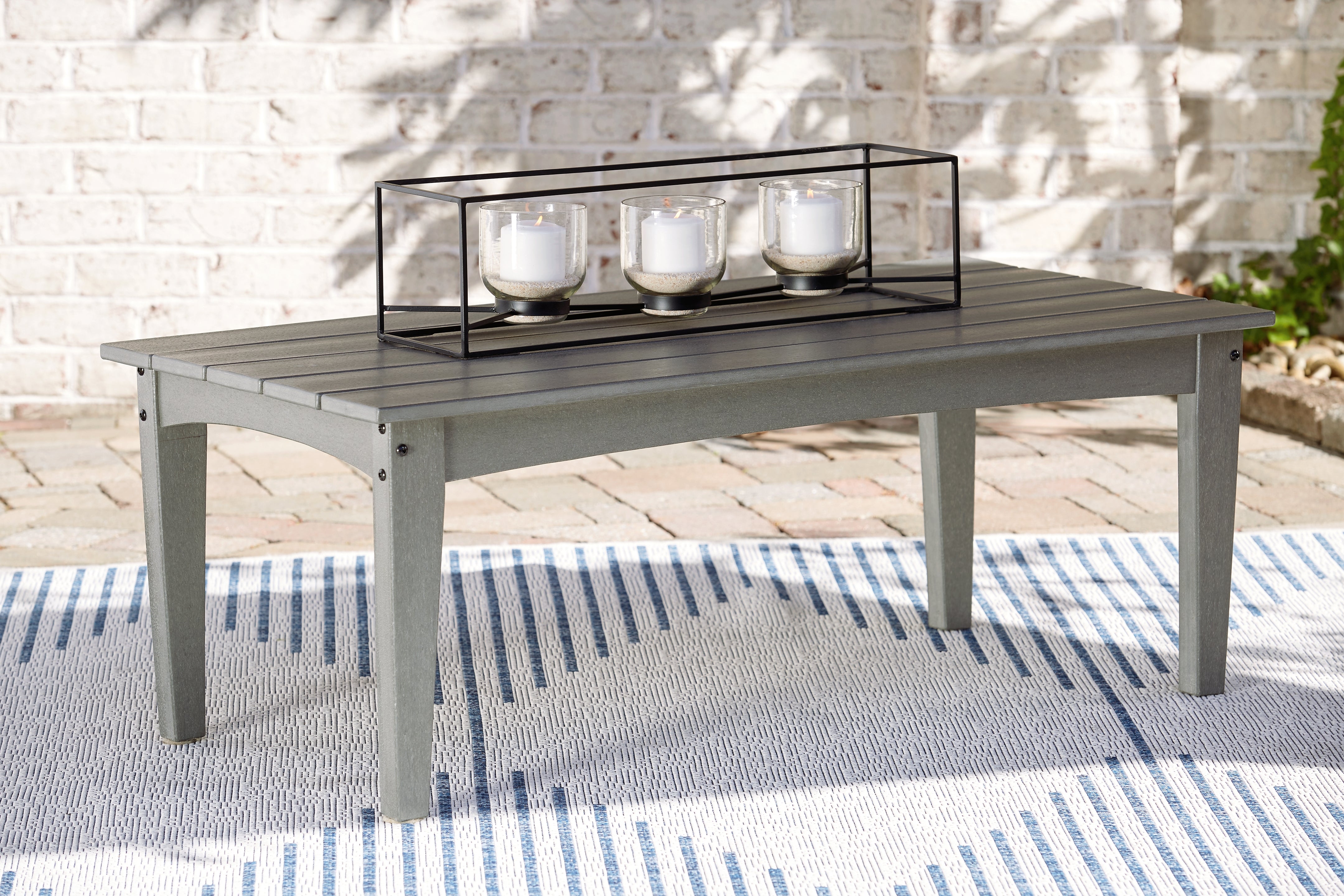 Tampa Furniture Outlet Lutz - Ashley Furniture - Visola Outdoor - Rectangular Cocktail Table / Gray - P802-701