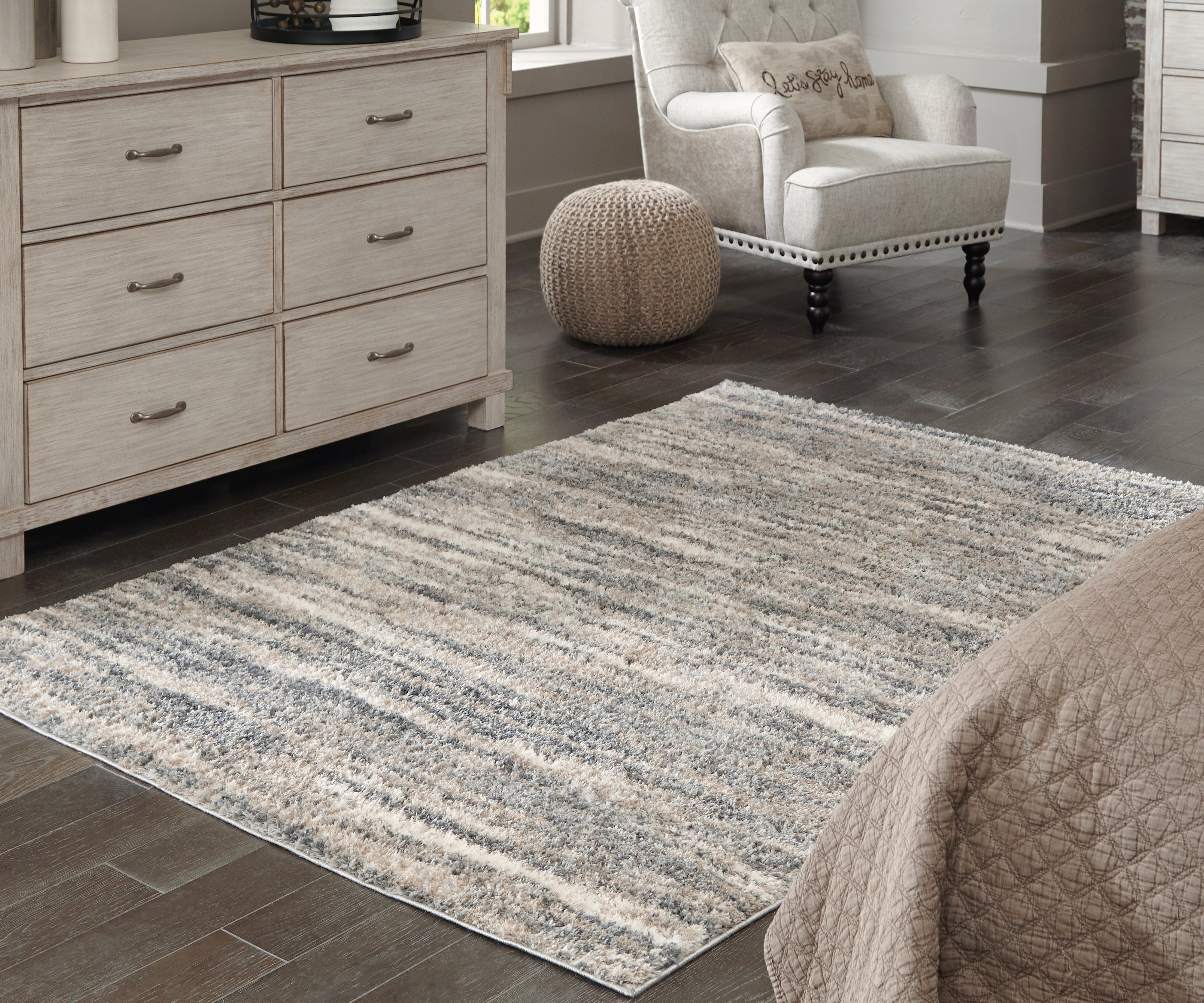 Tampa Furniture Outlet Lutz - Ashley Furniture - Gizela Rug - 5'3" x 7'3" Rug / Ivory/Beige/Gray - R404862