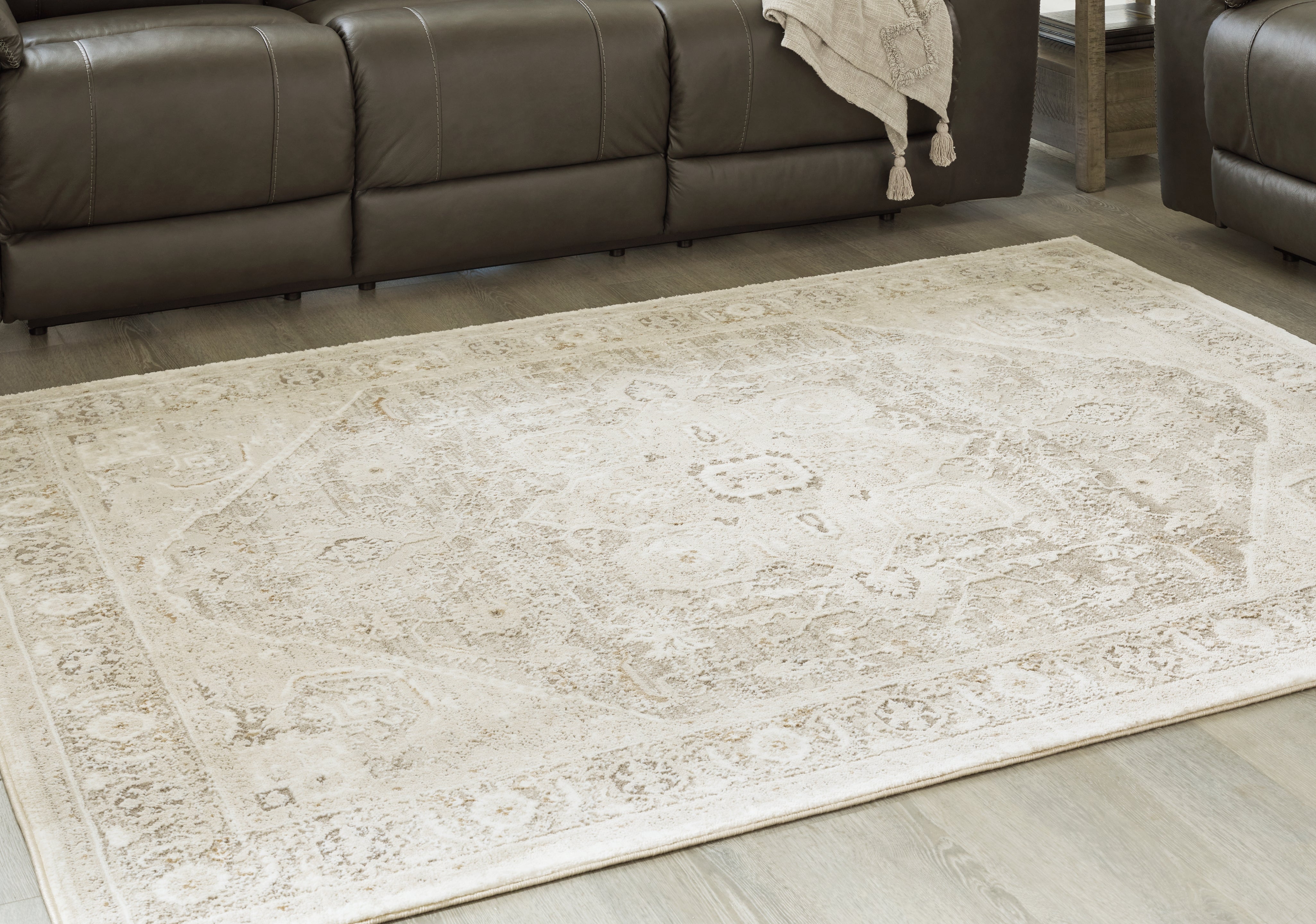 Tampa Furniture Outlet Lutz - Ashley Furniture - Gatwell Rug - 5' x 7' Rug / Ivory/Gray/Tan - R406512