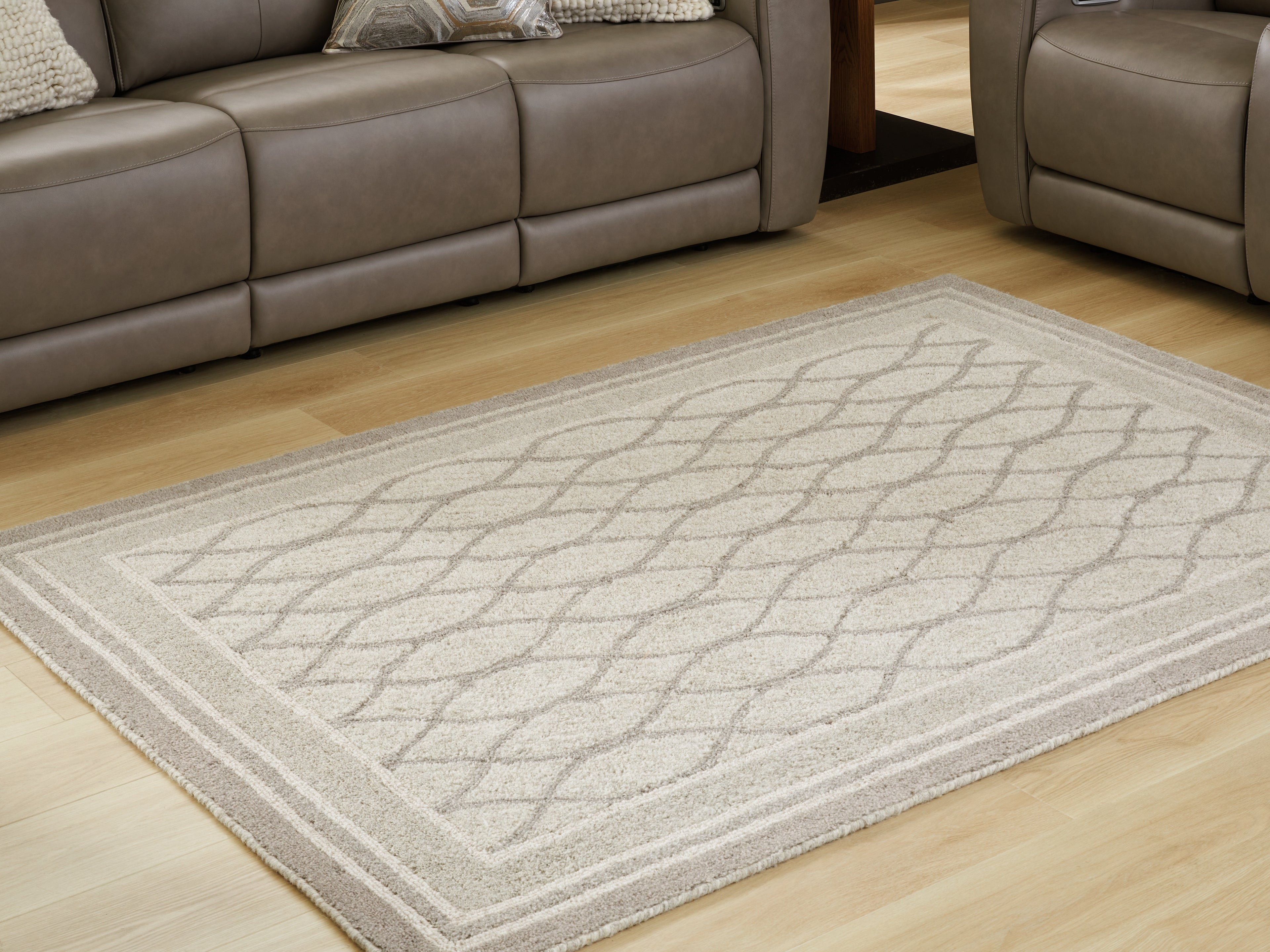 Tampa Furniture Outlet Lutz - Ashley Furniture - Wimney Rug - Medium Rug / Gray - R407282