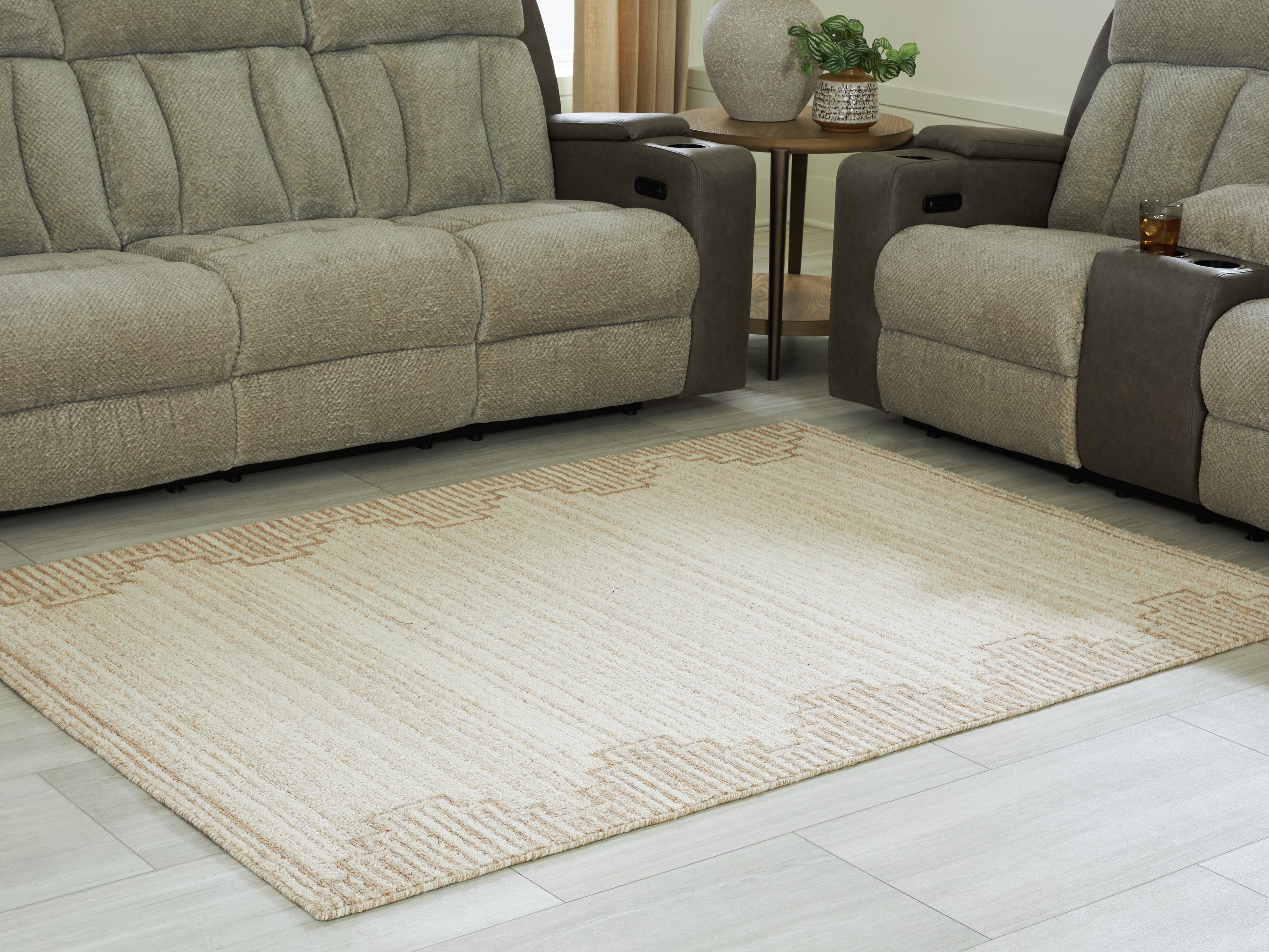 Tampa Furniture Outlet Lutz - Ashley Furniture - Emorymore Rug - Medium Rug / Brown/Beige - R407302