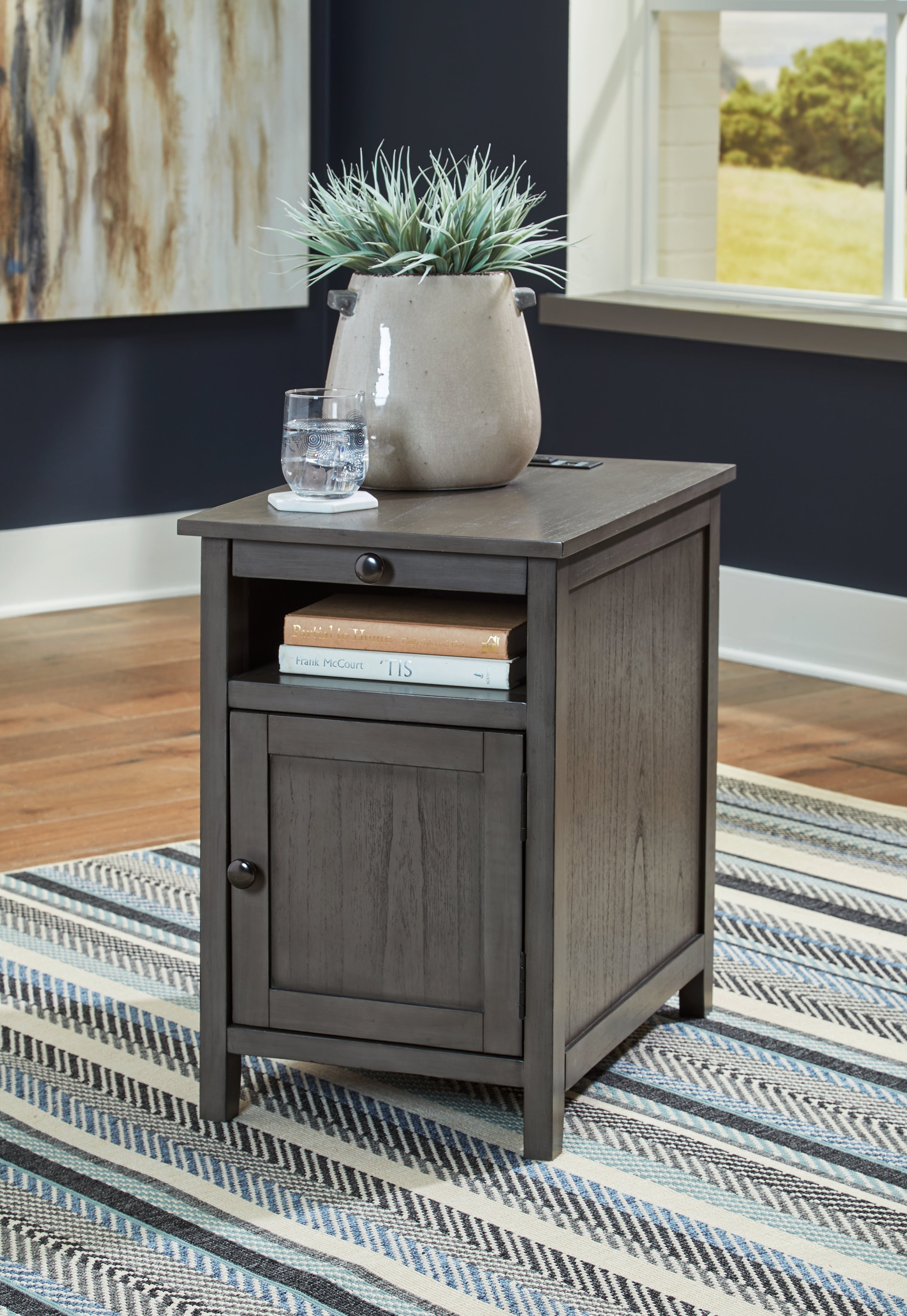 Tampa Furniture Outlet Lutz - Ashley Furniture - Treytown Chairside End Table - Chair Side End Table / Gray - T300-317