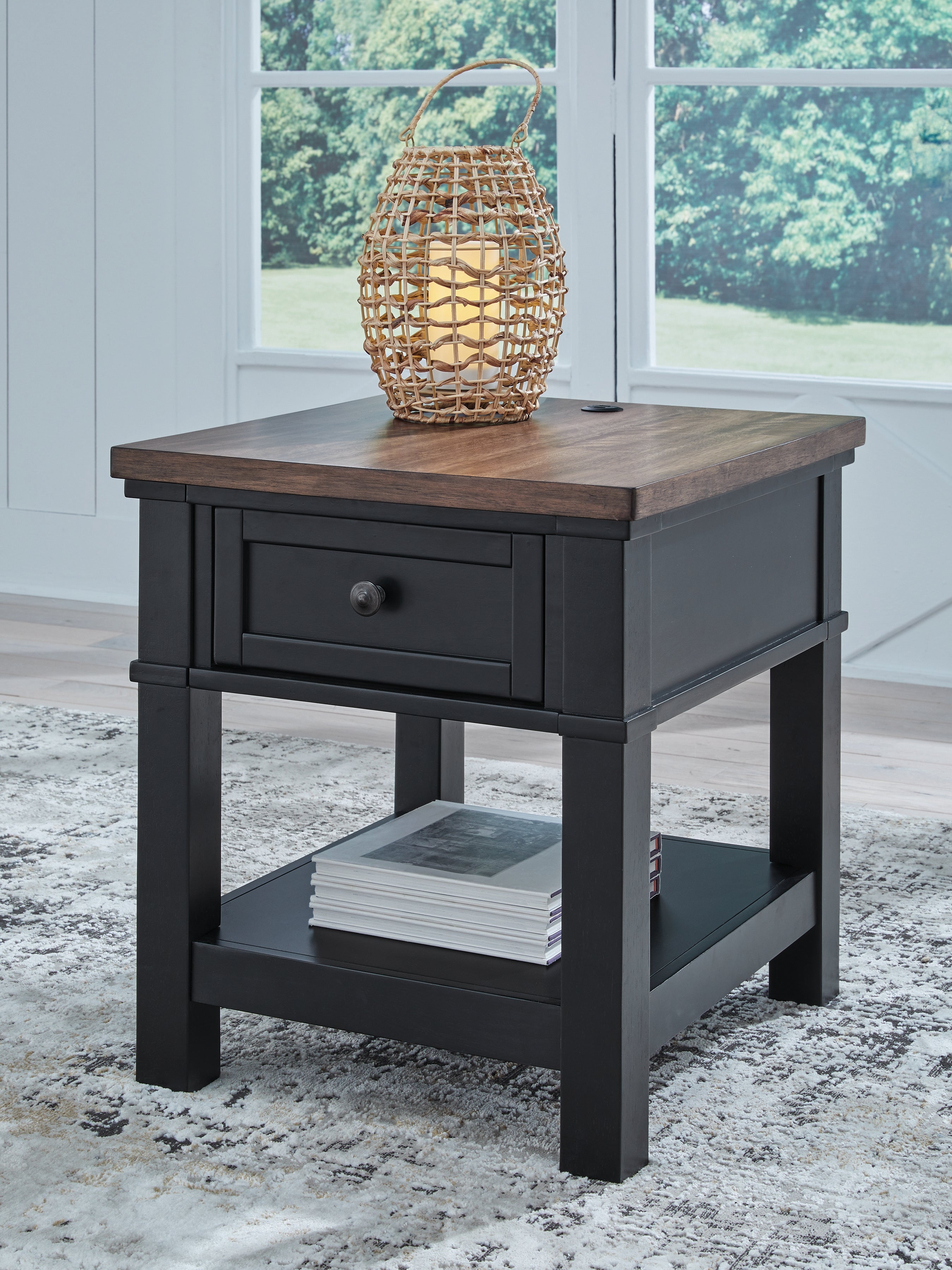 Tampa Furniture Outlet Lutz - Ashley Furniture - Wildenauer End Table - Rectangular End Table / Brown/Black - T664-3