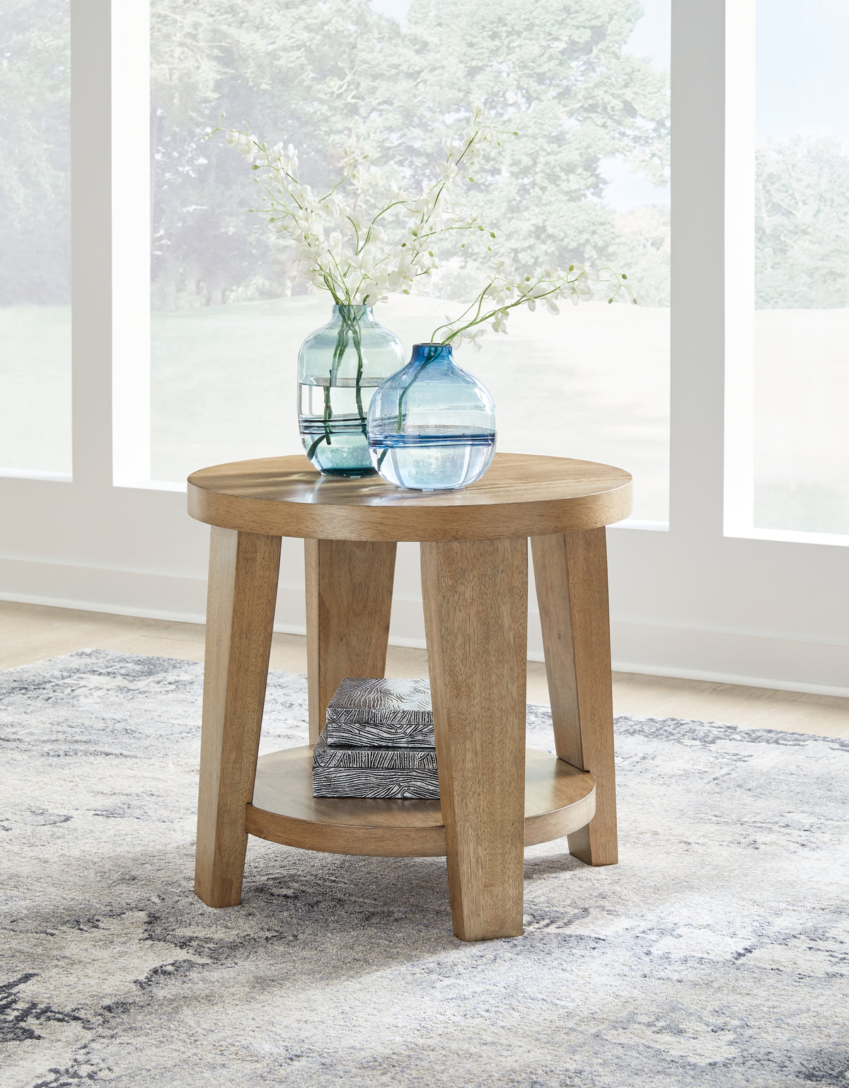 Tampa Furniture Outlet Lutz - Ashley Furniture - Kristiland End Table - Round End Table / Light Brown - T674-6
