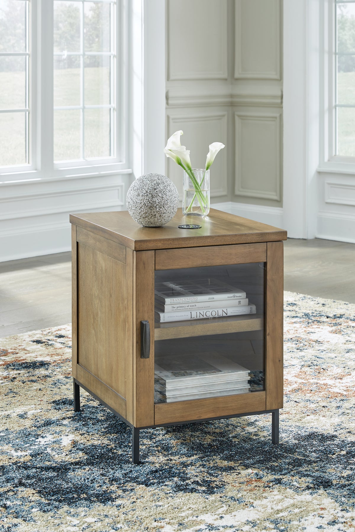 Tampa Furniture Outlet Lutz - Ashley Furniture - Torlanta Chairside End Table - Chair Side End Table / Brown - T686-7