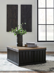 Rylandyn Lift-Top Coffee Table