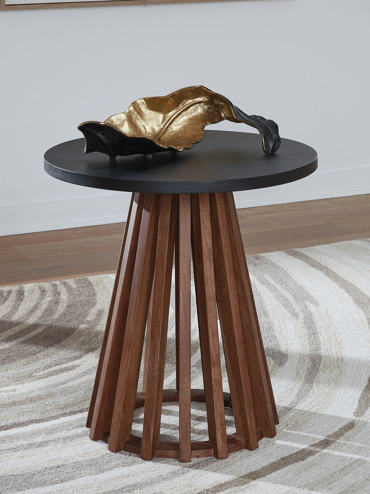 Tampa Furniture Outlet Lutz - Ashley Furniture - Kallari End Table - Round End Table - T737-6