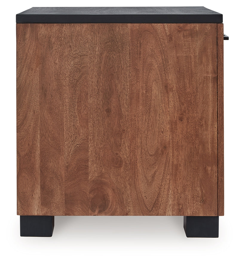 Kallari Chairside End Table