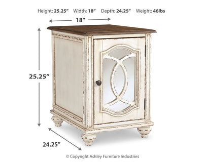 Realyn Chairside End Table