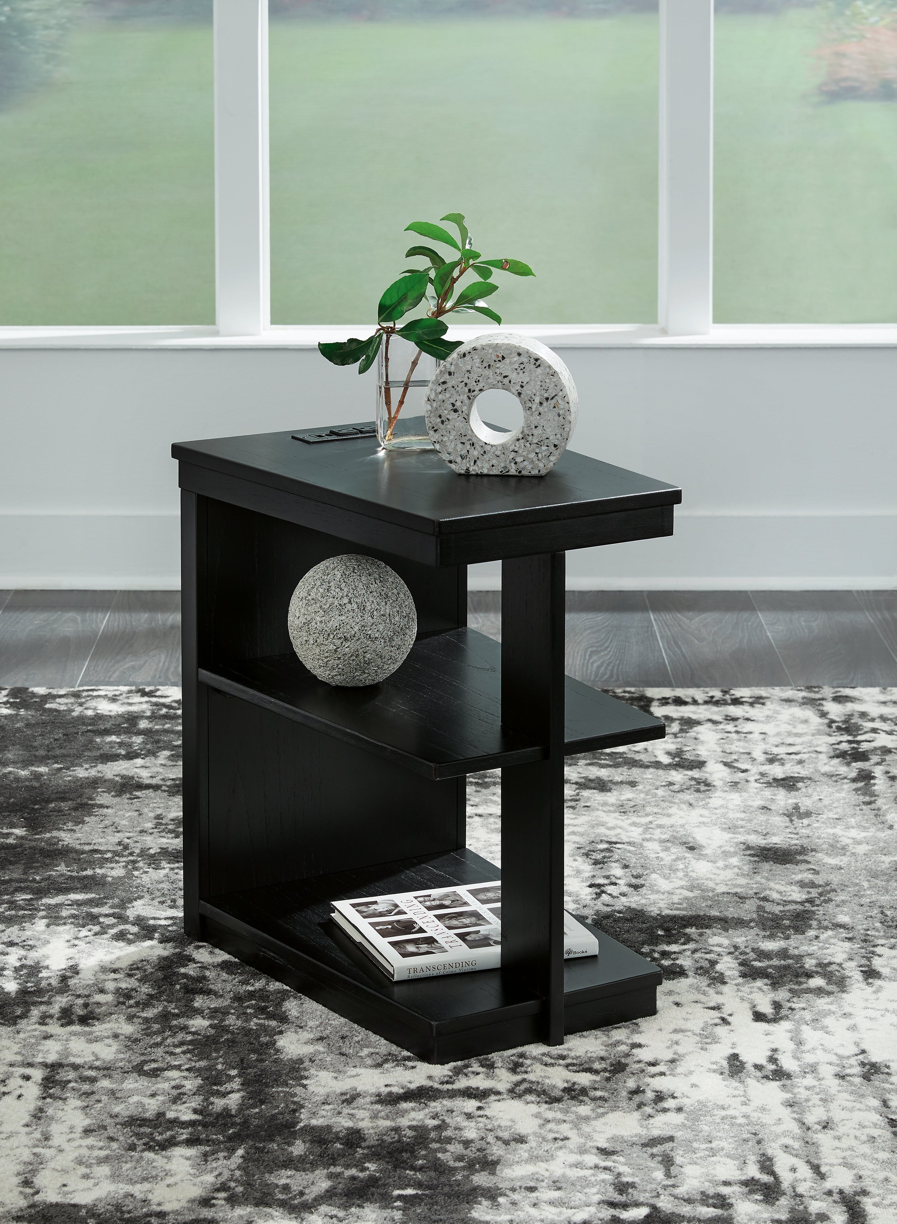 Tampa Furniture Outlet Lutz - Ashley Furniture - Winbardi Chairside End Table - Chair Side End Table / Black - T786-7