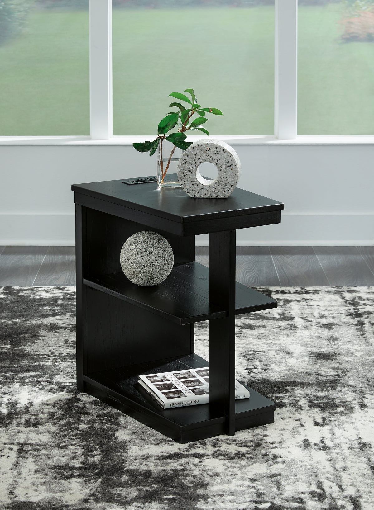 Tampa Furniture Outlet Lutz - Ashley Furniture - Winbardi Chairside End Table - Chair Side End Table / Black - T786-7