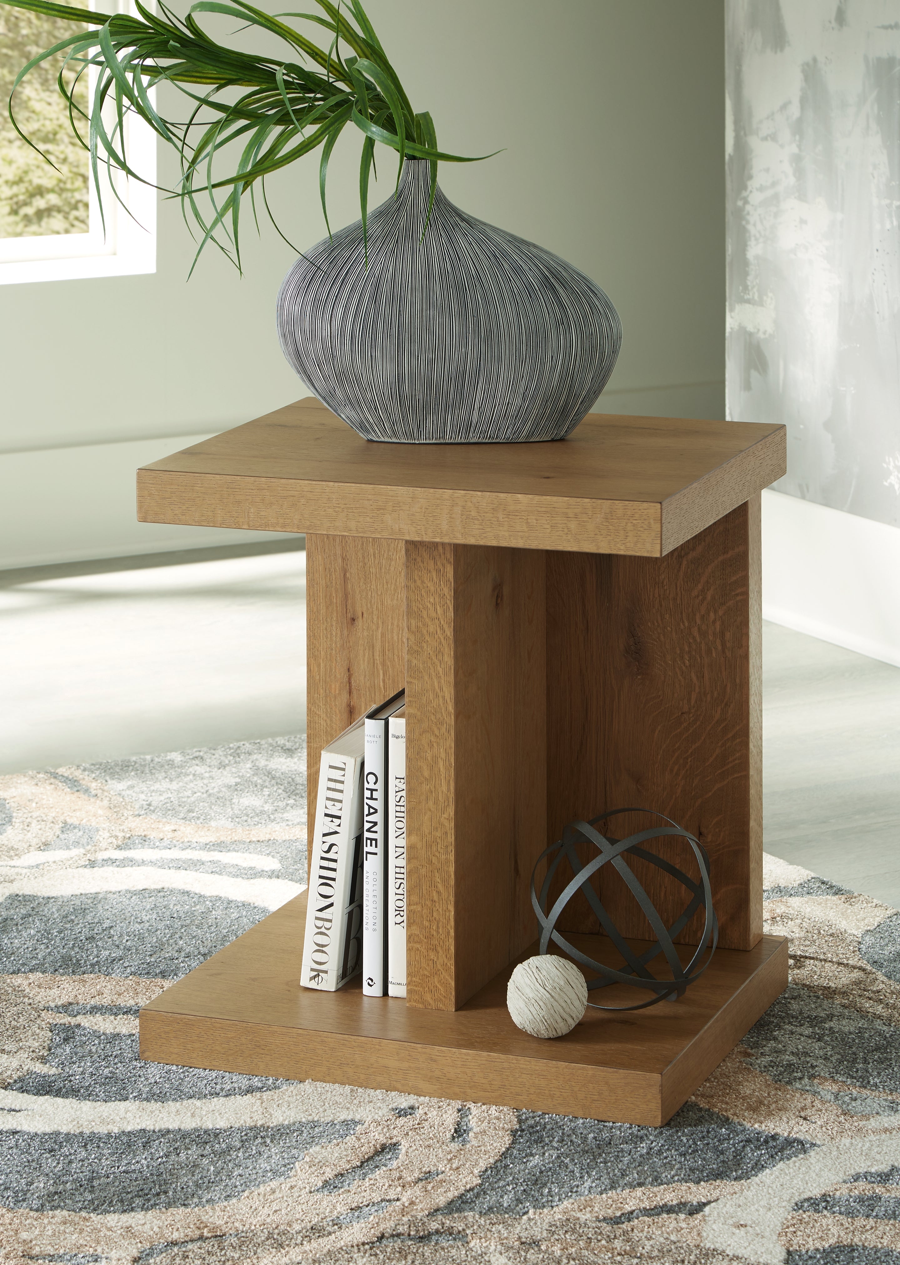 Tampa Furniture Outlet Lutz - Ashley Furniture - Brinstead Chairside End Table - Chair Side End Table / Light Brown - T839-7