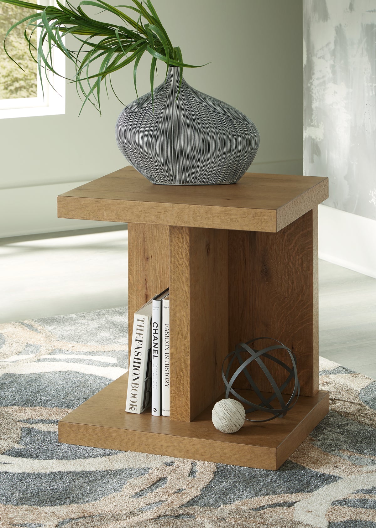 Tampa Furniture Outlet Lutz - Ashley Furniture - Brinstead Chairside End Table - Chair Side End Table / Light Brown - T839-7